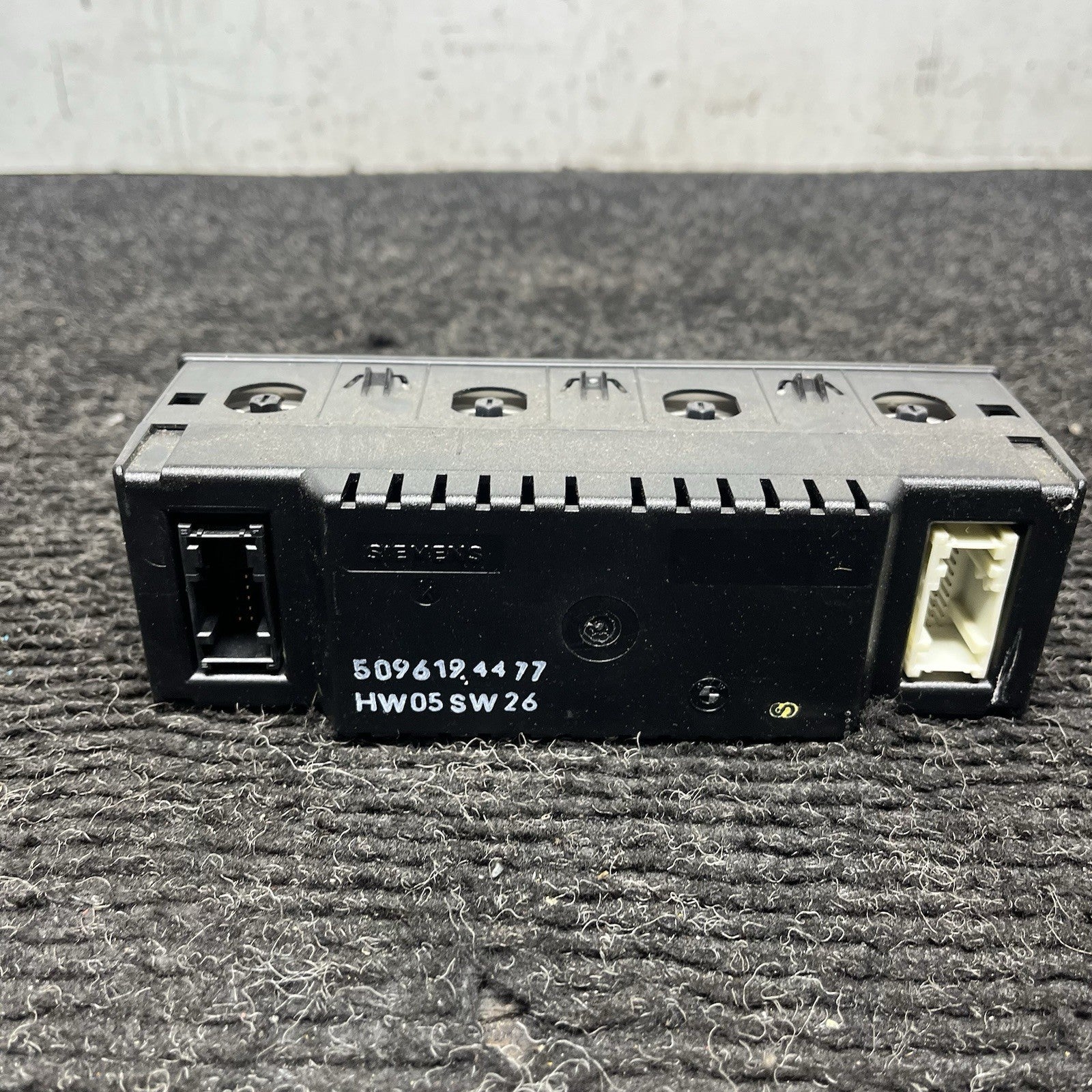 ☑️ BMW E36 18 Button On Board Computer OBC 8357684 92-99 323 325 328 M3