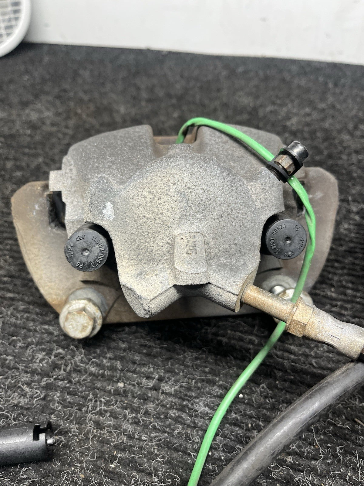 ☑️ 01-06 BMW E46 330i 330Ci RWD FRONT LEFT & RIGHT BRAKE CALIPER SET OEM
