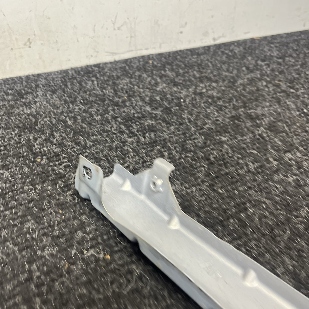 ☑️ 2013-19 Scion FRS Subaru BRZ 86 Front RH Right Side Fender Bracket OEM