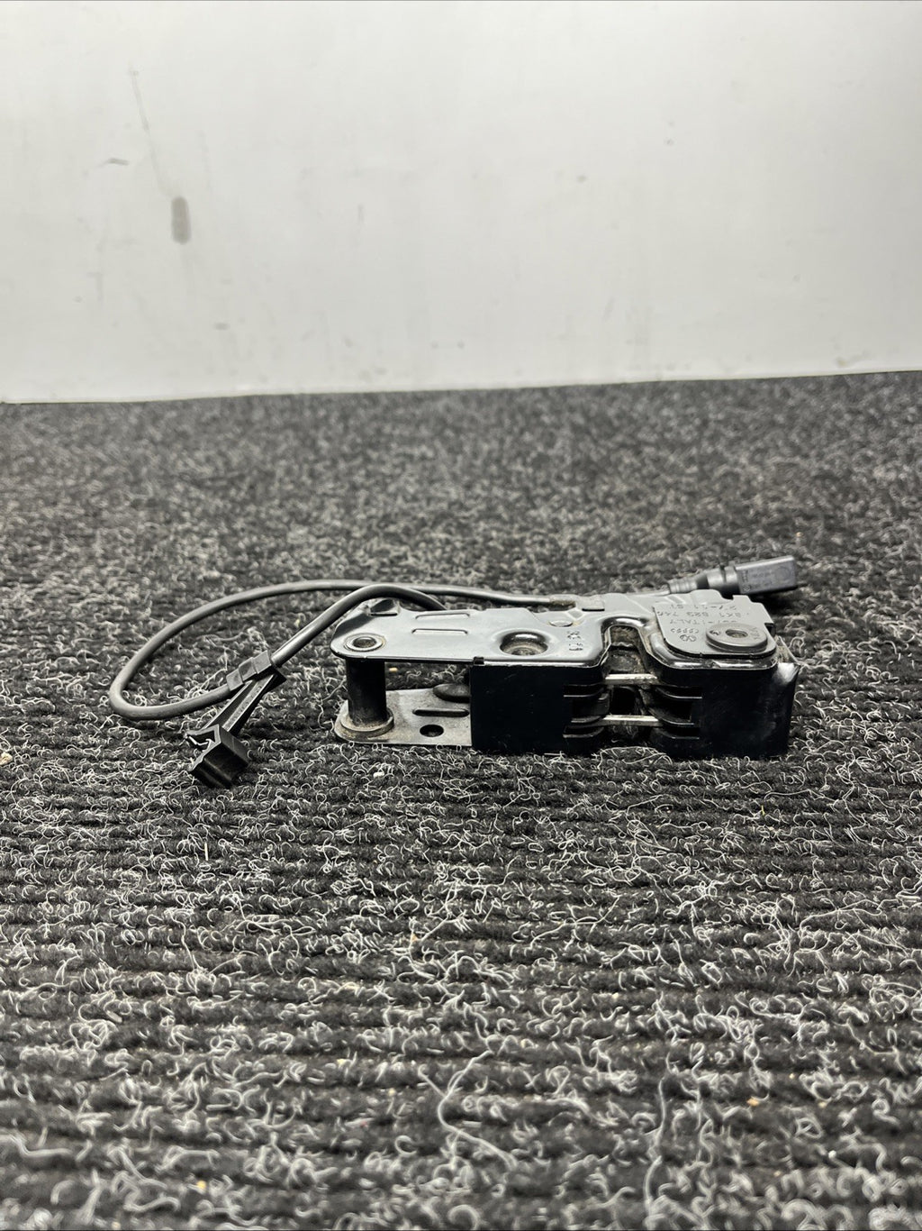 ☑️ 2008-2017 AUDI B8 A4 8T A5 S5 QUATTRO FRONT HOOD LOCK LATCH MECHANISM OEM