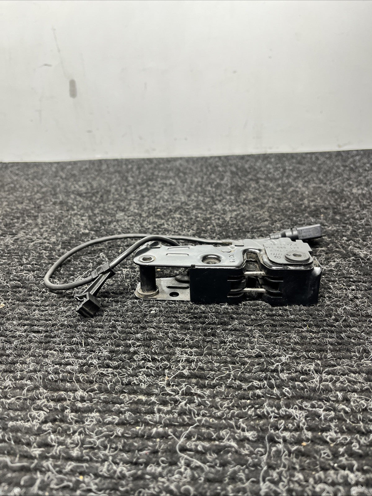 ☑️ 2008-2017 AUDI B8 A4 8T A5 S5 QUATTRO FRONT HOOD LOCK LATCH MECHANISM OEM