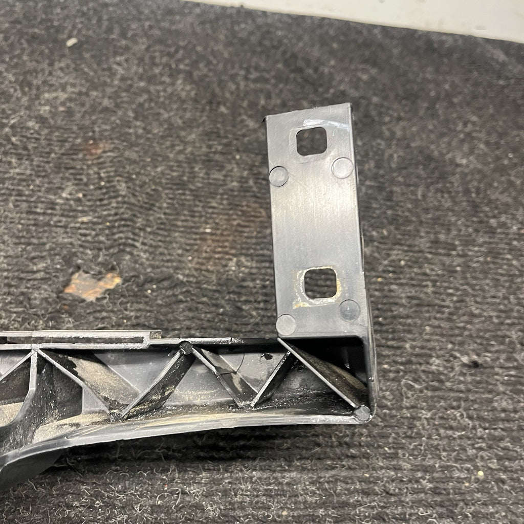 ☑️ 09-11 BMW E90 E91 LCI Front Left Driver Headlight Arm Bracket Mount Plastic