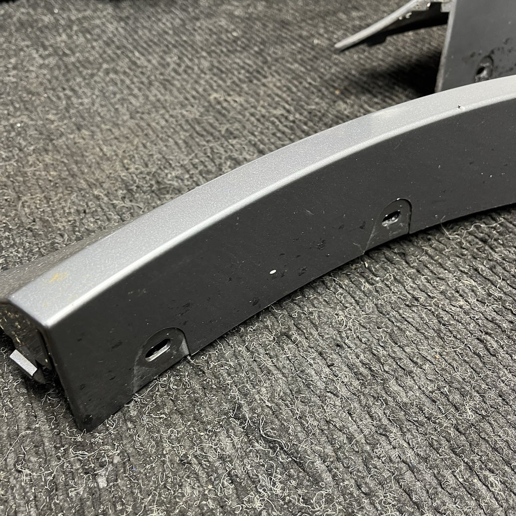 ☑️ 2010-2013 BMW E70 X5 M Sport Rear Pair Fender Panel Wheel Arch Molding OEM