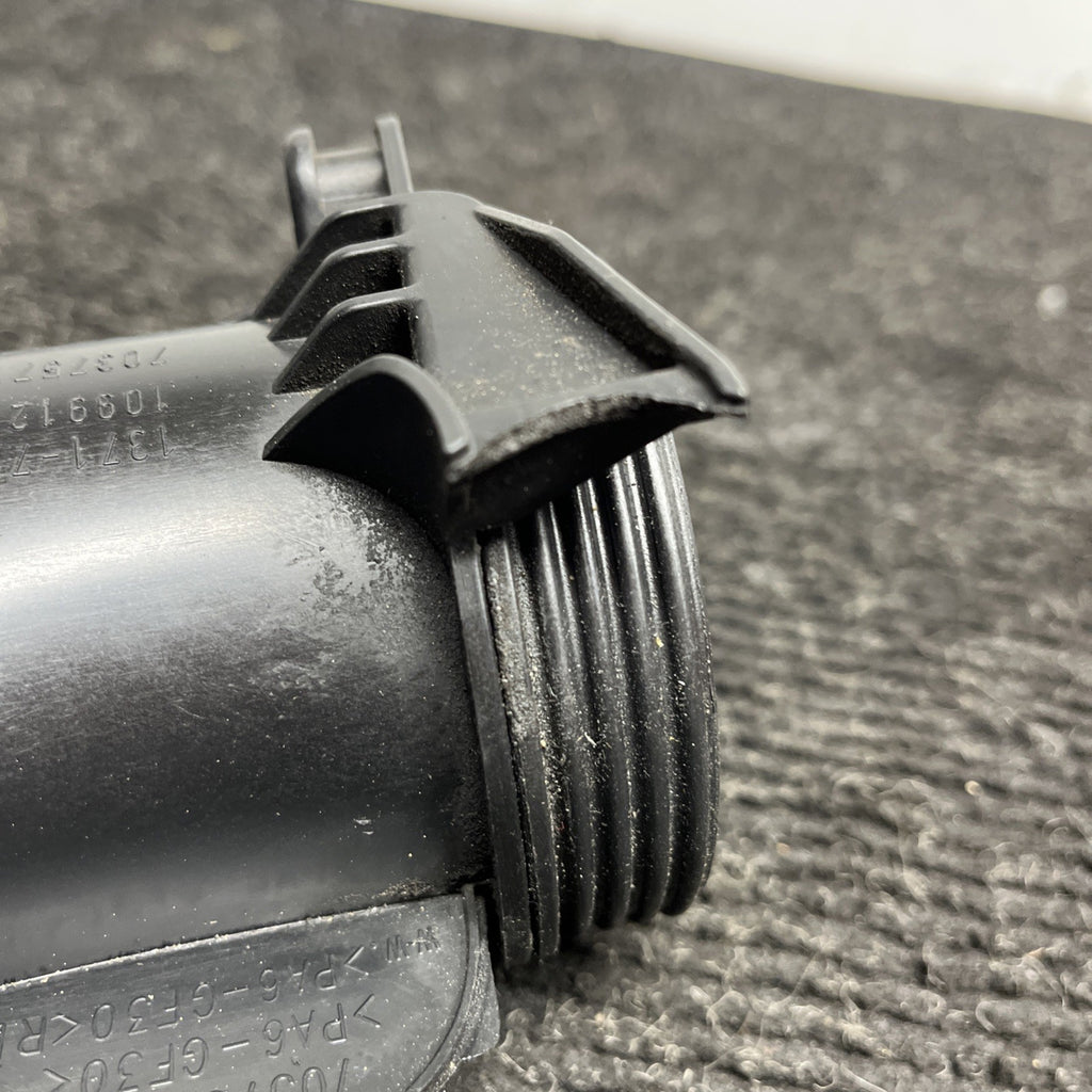 ☑️ Lower Bottom Turbo Air Duct Intake Boot Muffler Pipe OEM BMW E84 E90 E92 E93