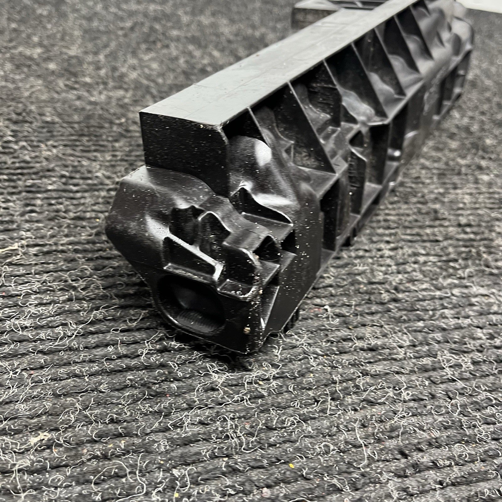 ☑️ 06-11 BMW E90 E92 325i Right Front Radiator Bracket Mount Carrier 7524914 OEM