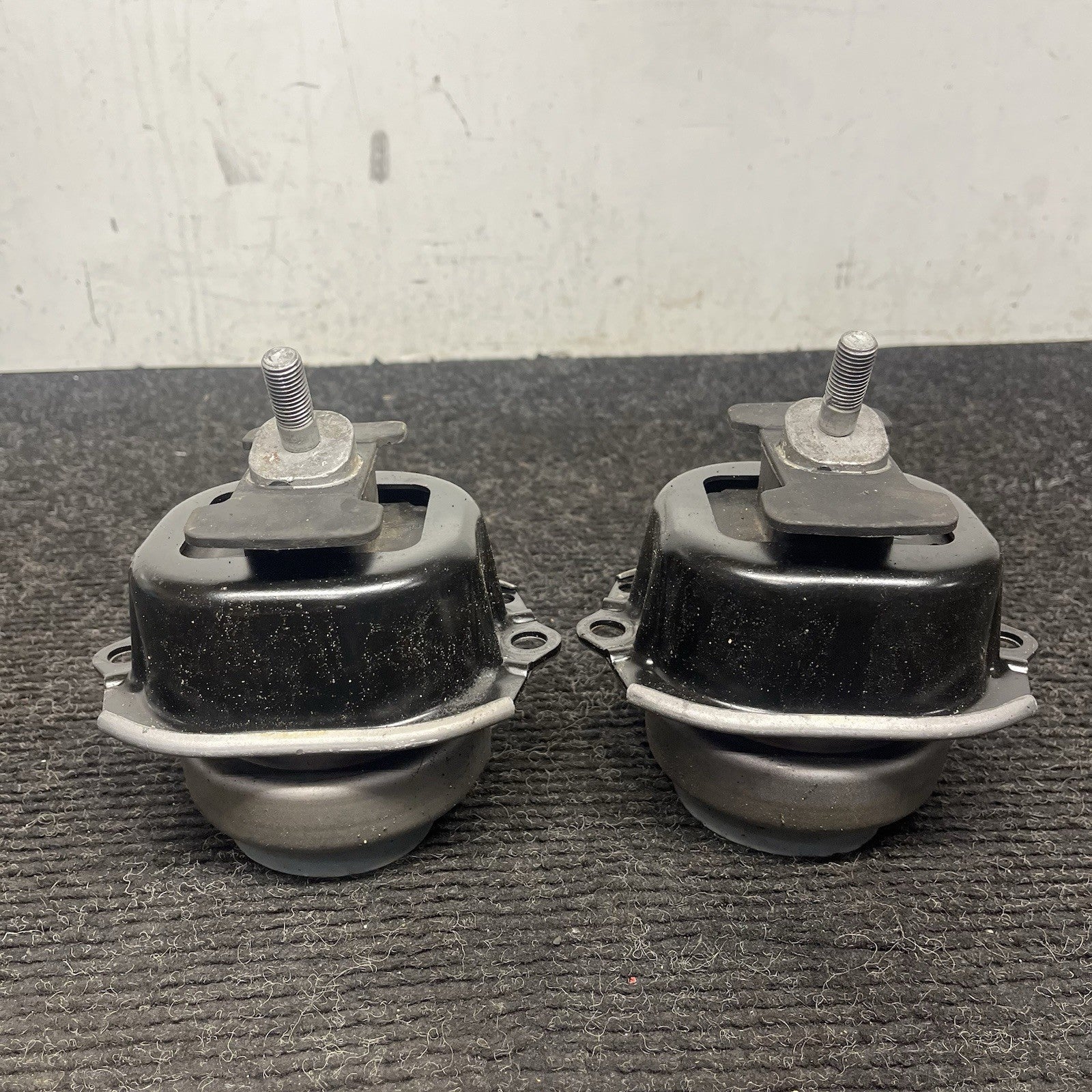 ☑️10-19 BMW E70 E71 X5 X6 XDRIVE35I Front Engine Motor Mount Bracket 6780260 OEM
