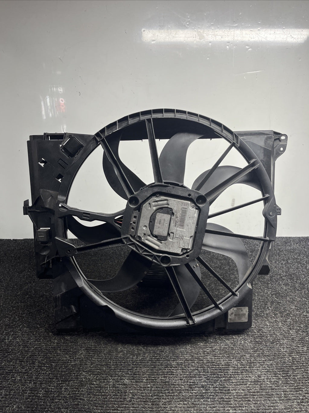 ☑️ 07-13 OEM BMW E88 E90 E92 N54 N55 Engine Radiator Cooling Auxiliary Fan 600W