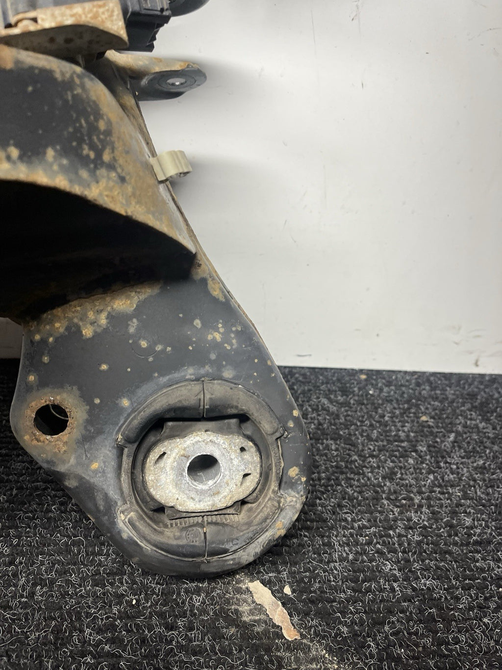 ☑️ 03-13 BMW E90 E92 E93 335I Rear Axle Subframe Crossmember Cradle Carrier OEM