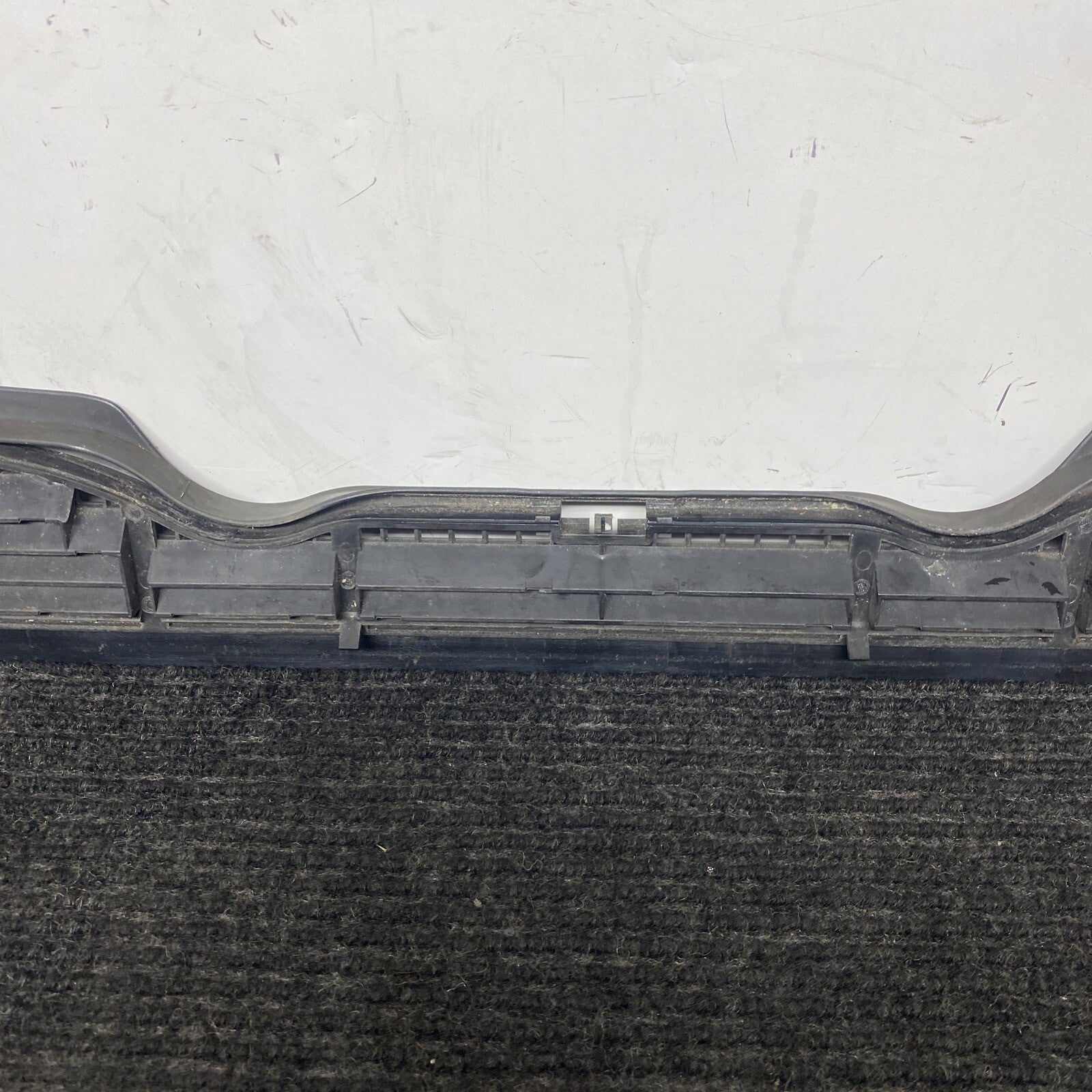 ☑️1991-1999 BMW E36 3 Series Exterior Hood Center Bonnet Cowl Grille OEM 1977679