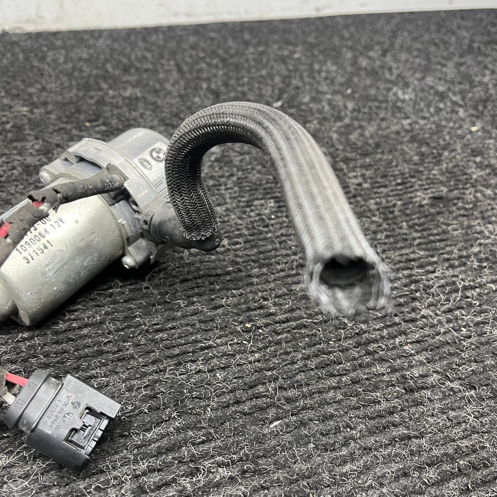 ☑️ 08-13 OEM BMW E90 E92 E93 M3 Engine S65 Brake Booster Vacuum Pump