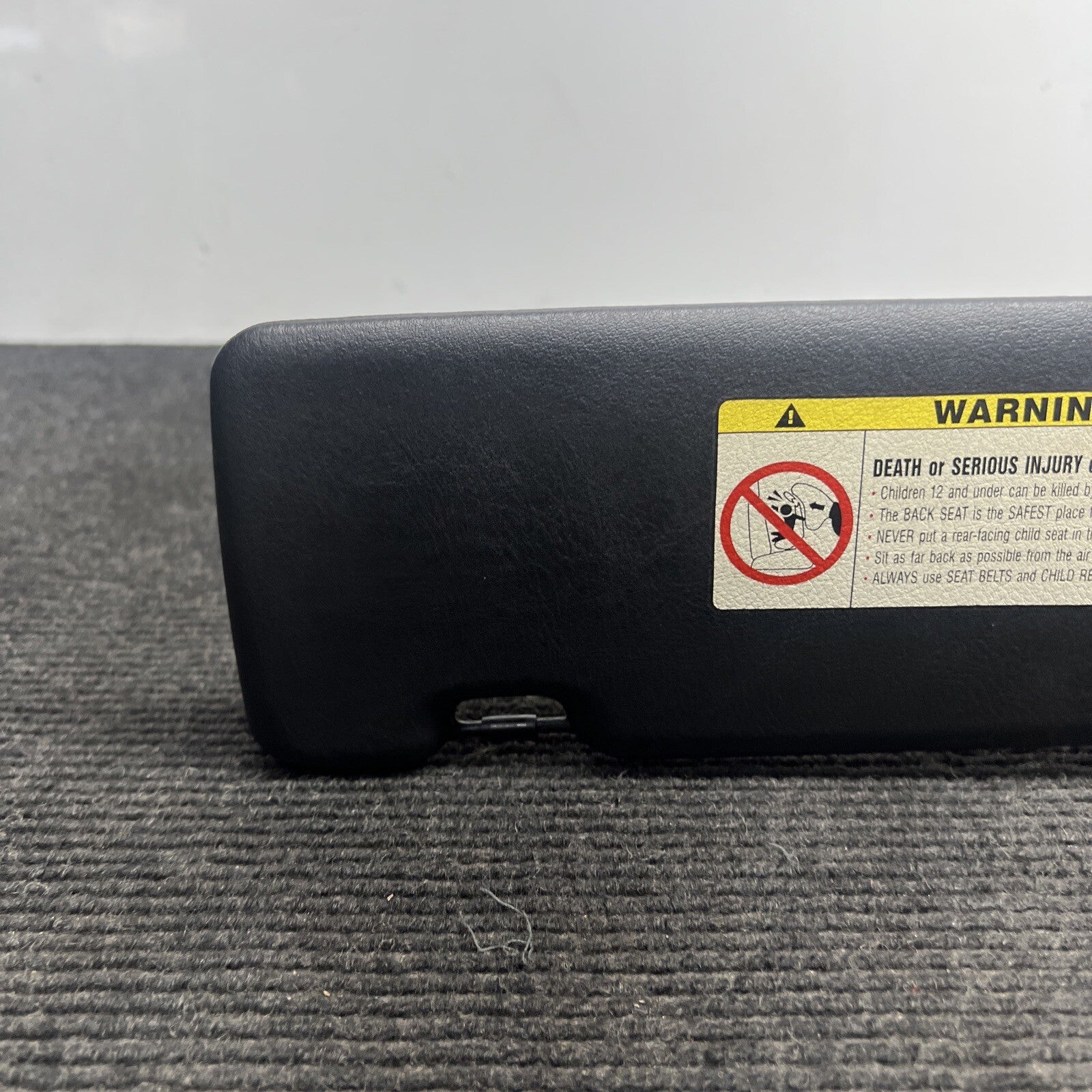 ☑️ 2001-2006 BMW 3 Series E46 Convertible Sun Visor  101-0232400 Passenger