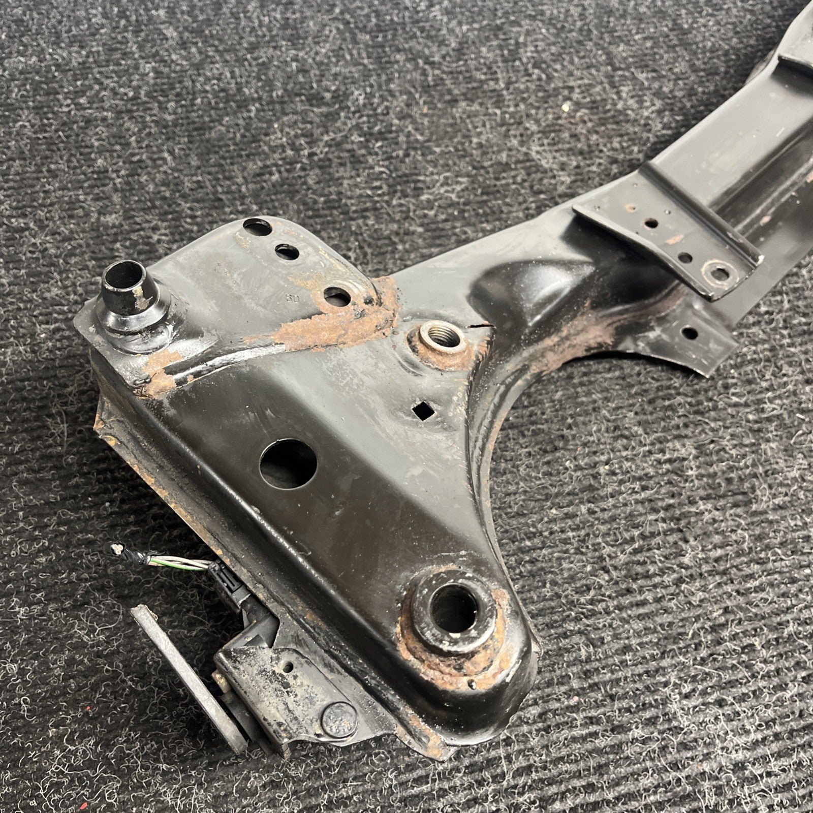 ☑️ BMW E46 325I 330I 325CI 330CI M3 FRONT CROSSMEMBER CRADLE SUBFRAME 2121644