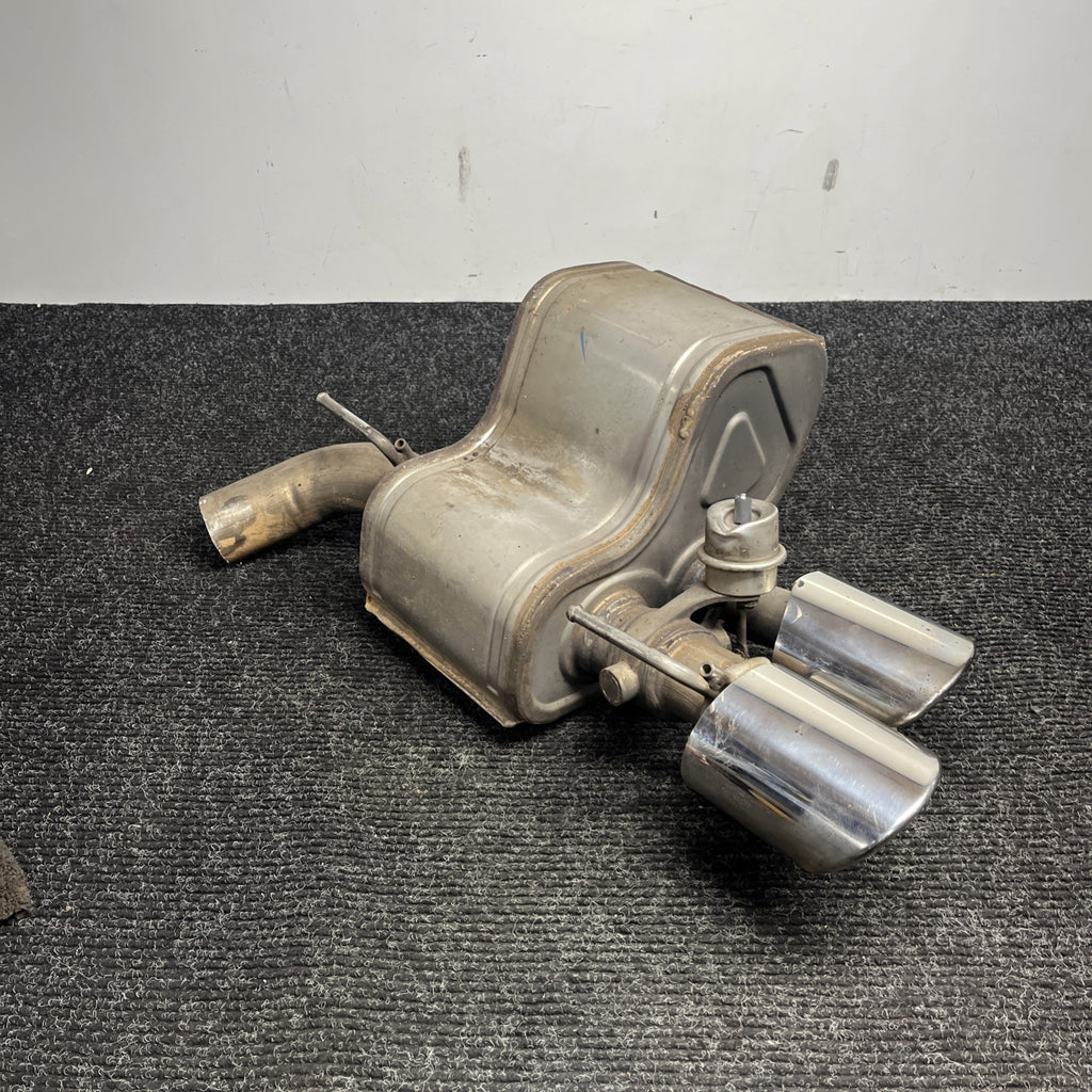 ☑️ 14-19 Ghibli 3.0L Motor Engine Driver Side Left LH Exhaust Muffler OEM