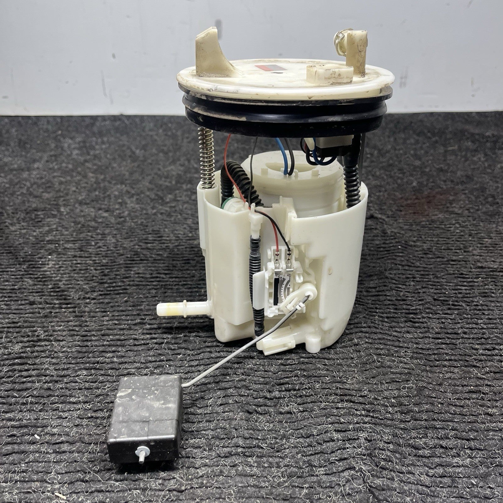 ☑️ 2013-2019 Scion Subaru FRS BRZ Fuel Pump Assembly 42021CA000 OEM