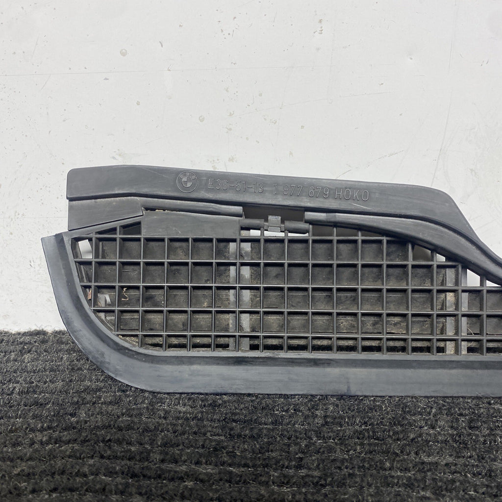 ☑️1991-1999 BMW E36 3 Series Exterior Hood Center Bonnet Cowl Grille OEM 1977679