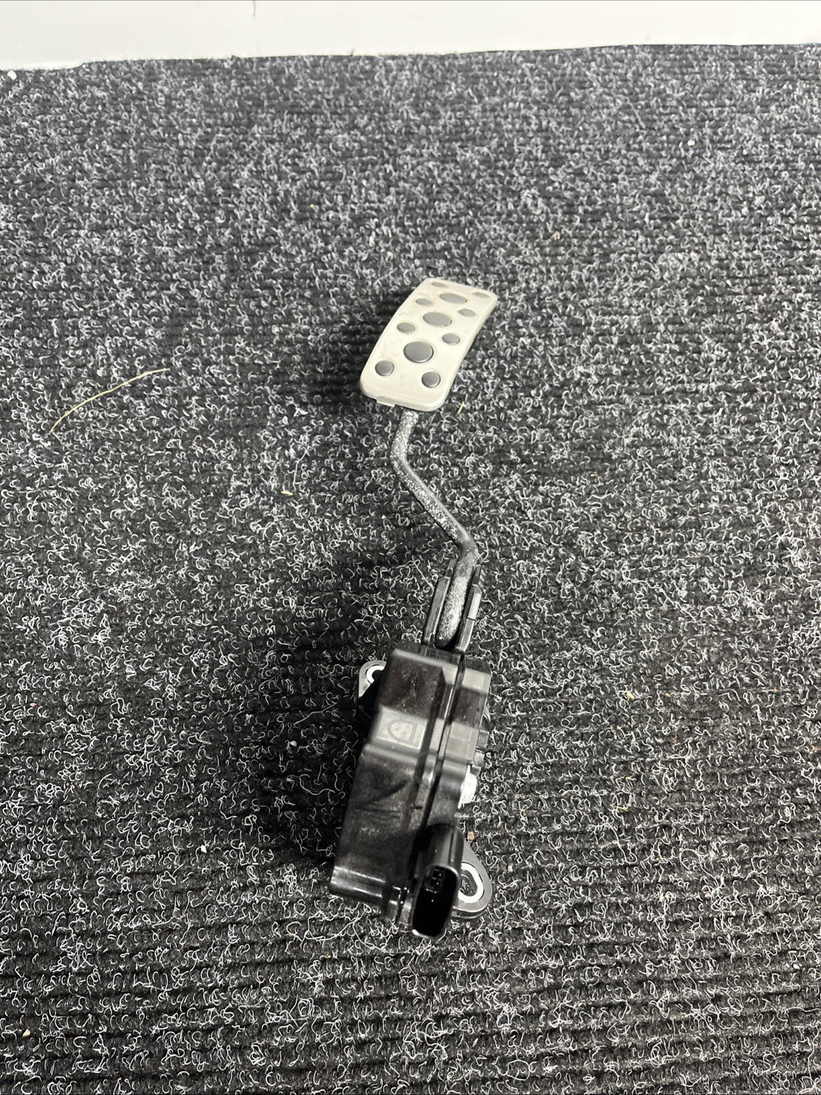 ☑️ 22-23 TOYOTA GR86 GAS PEDAL THROTTLE ACCELERATOR 36010CA111 OEM