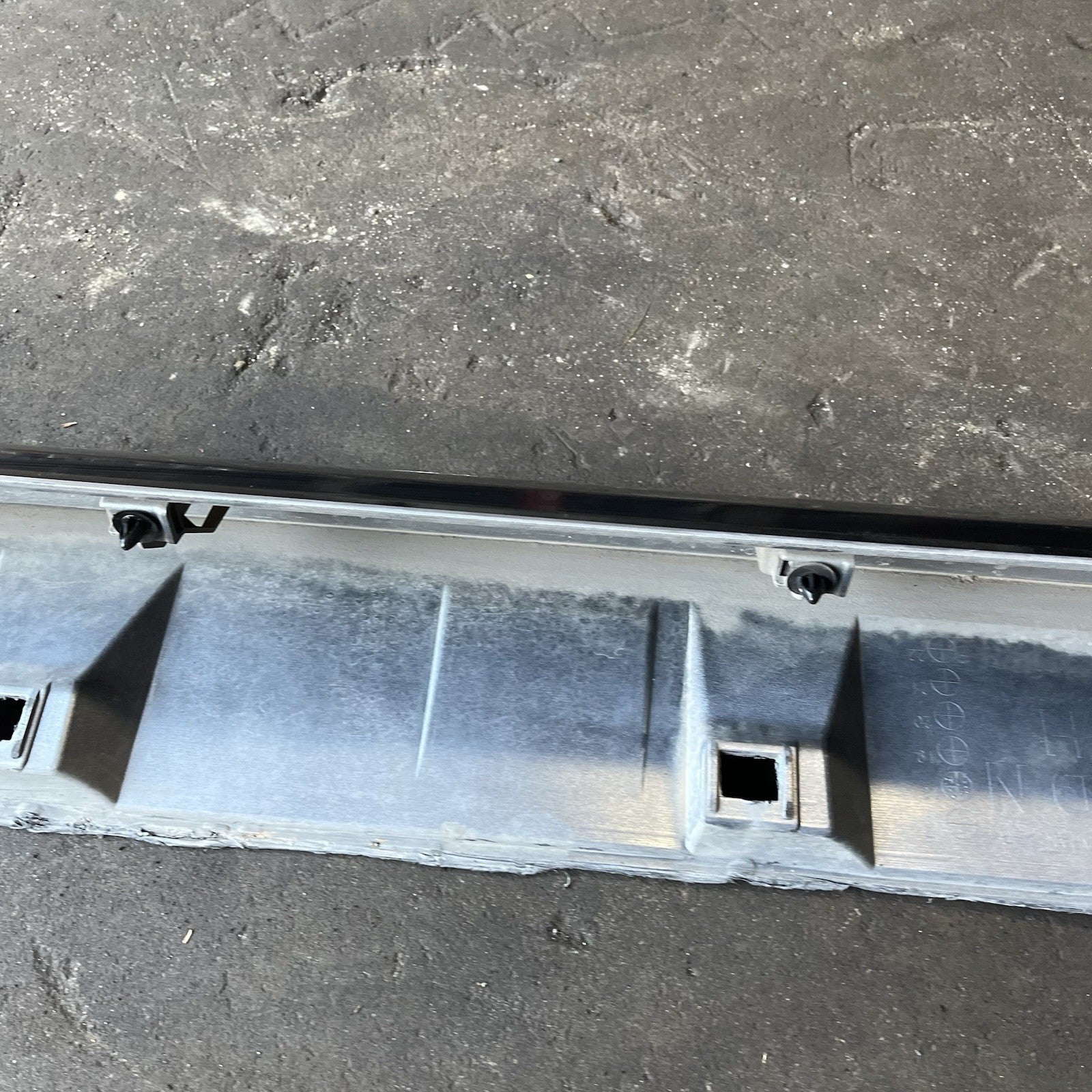 ☑️ 2008-2014 Subaru Impreza WRX OEM Factory RH Passenger Right Side Skirt