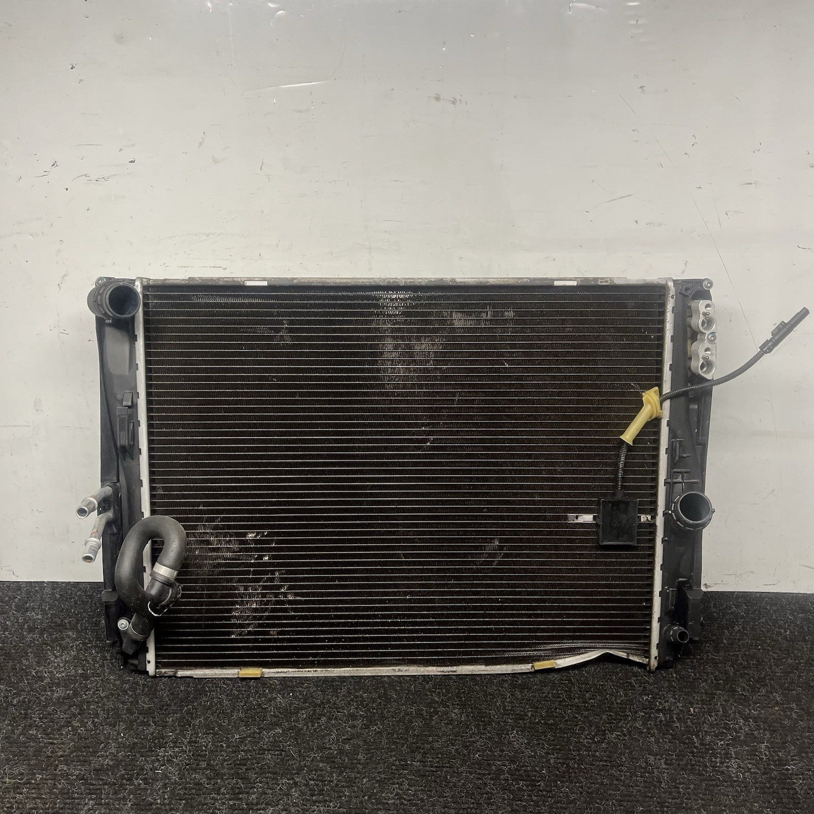 ☑️BMW E93 E92 E90 E82 328I N51 Engine Radiator Ac Condenser Assembly OEM