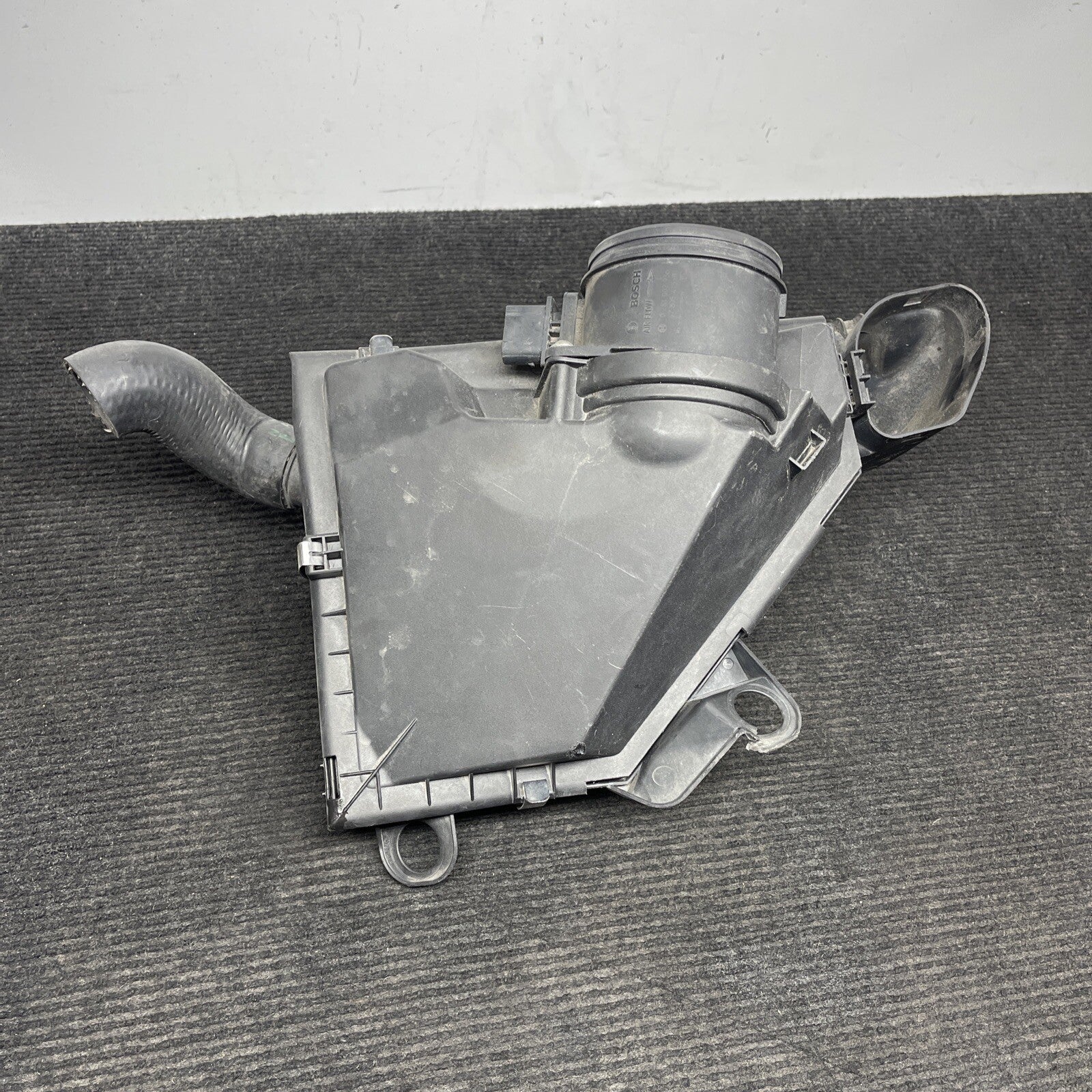 ☑️ 09-11 OEM BMW E90 335d M57 Diesel Engine Air Filter Housing Intake Silencer