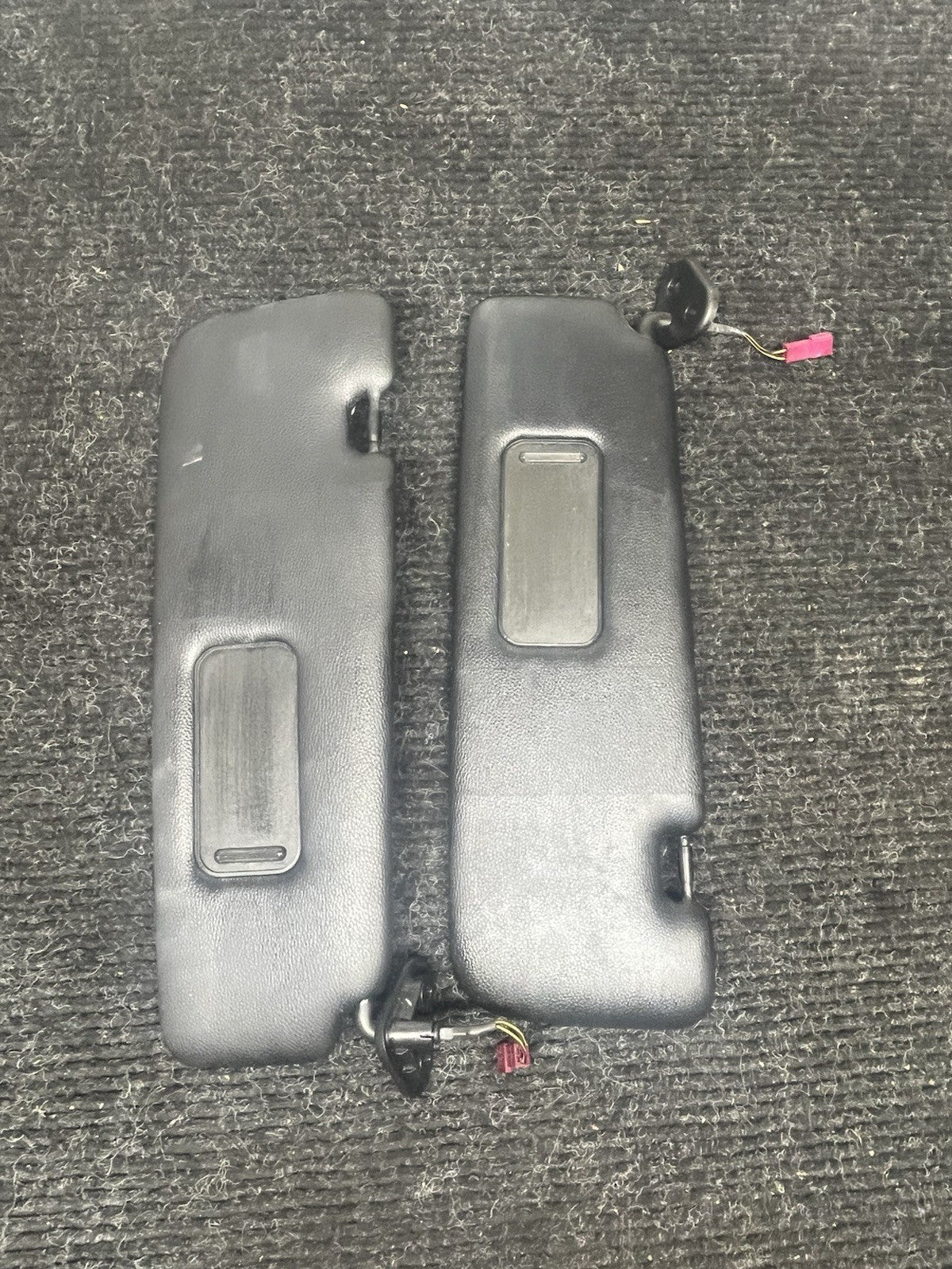 ☑️ 2006-2013 BMW E93 Sun Visor Shade Set Visors Left Right Pair Black OEM