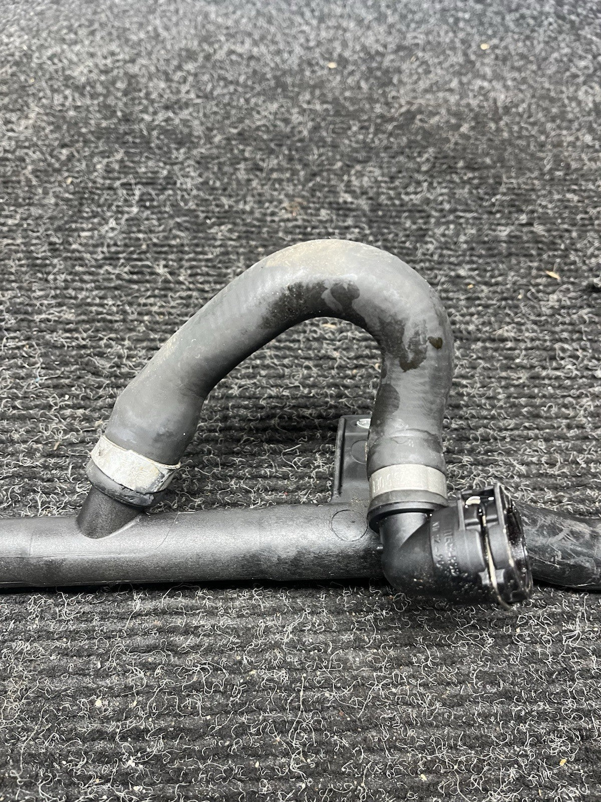 ☑️ OEM BMW E90 E92 E93 N54 RWD AT Thermostat Hose  Coolant Return Pipe Line