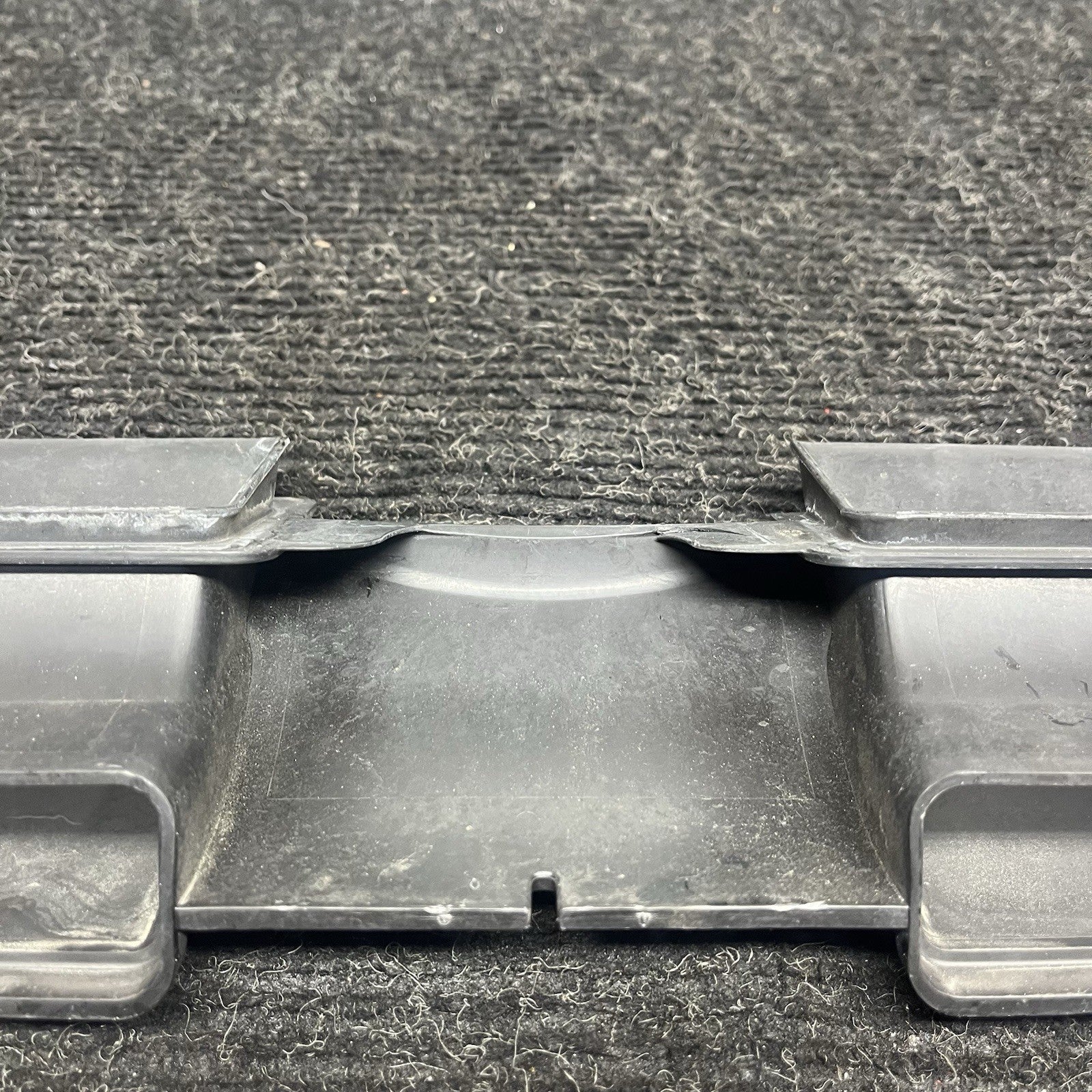 ☑️ 07-13 BMW 335i E90 E91 E92 E93 Front Hood Air Intake Inlet Duct 7541738 OEM