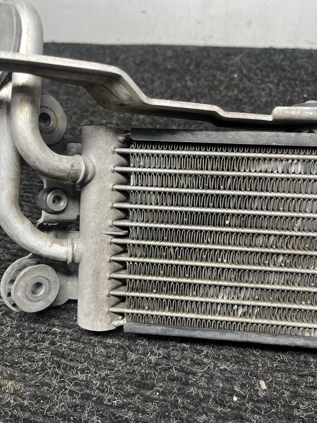 ☑️ 08-13 BMW E90 E92 E93 M3 OEM Right Passenger Engine Oil Cooler Radiator