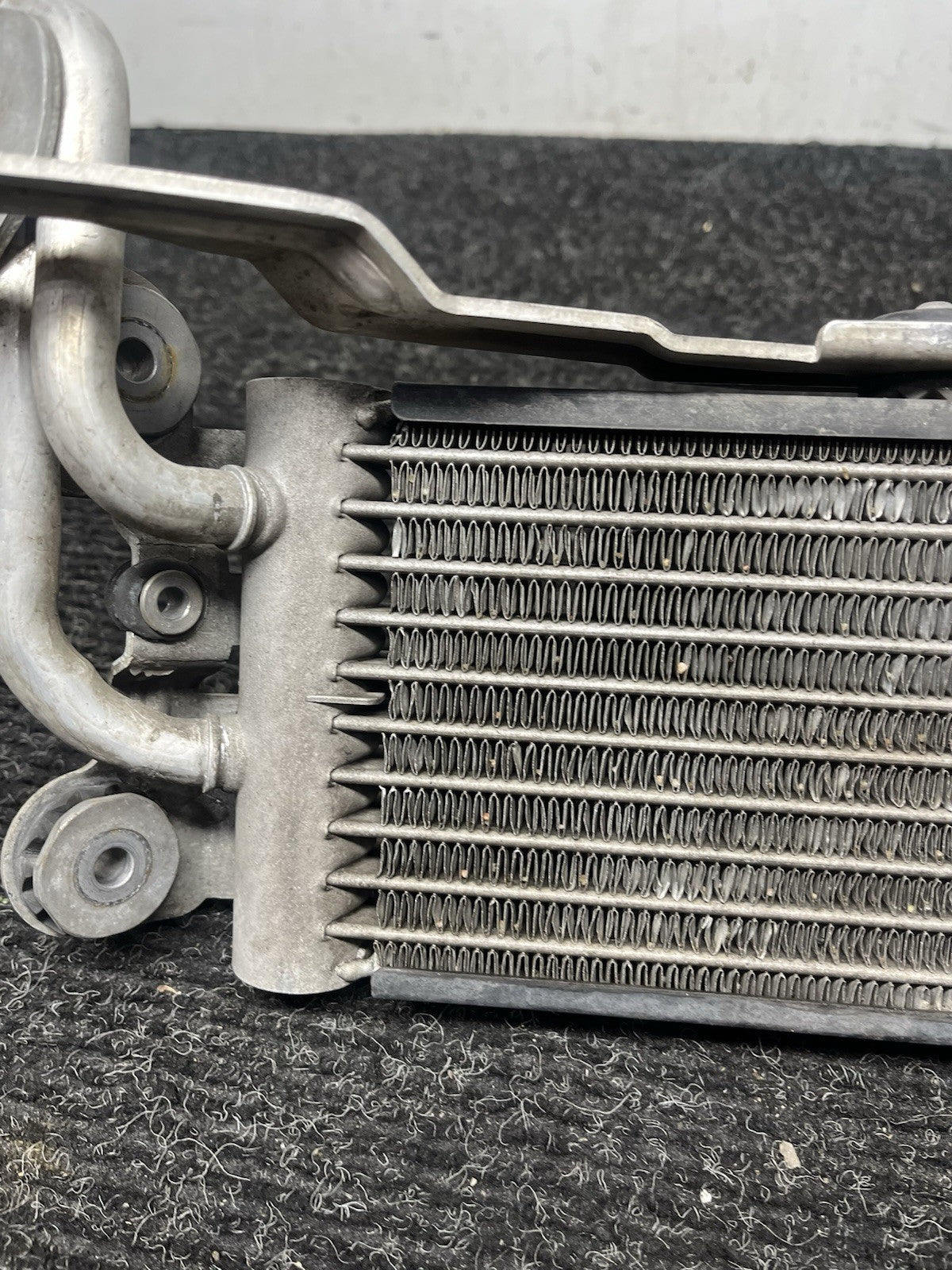 ☑️ 08-13 BMW E90 E92 E93 M3 OEM Right Passenger Engine Oil Cooler Radiator