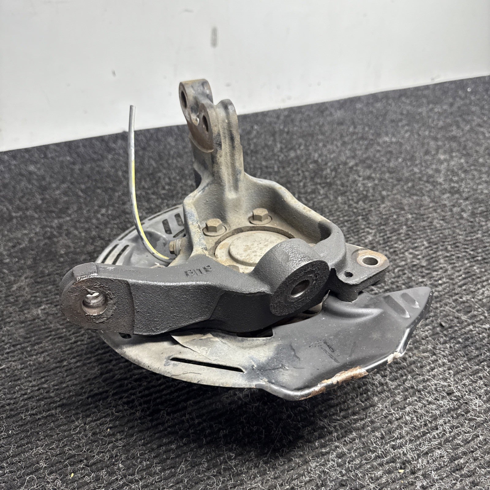 ☑️ 2013-2020 Scion FRS Subaru BRZ 86 Front LH Left Driver Side Knuckle Hub OEM