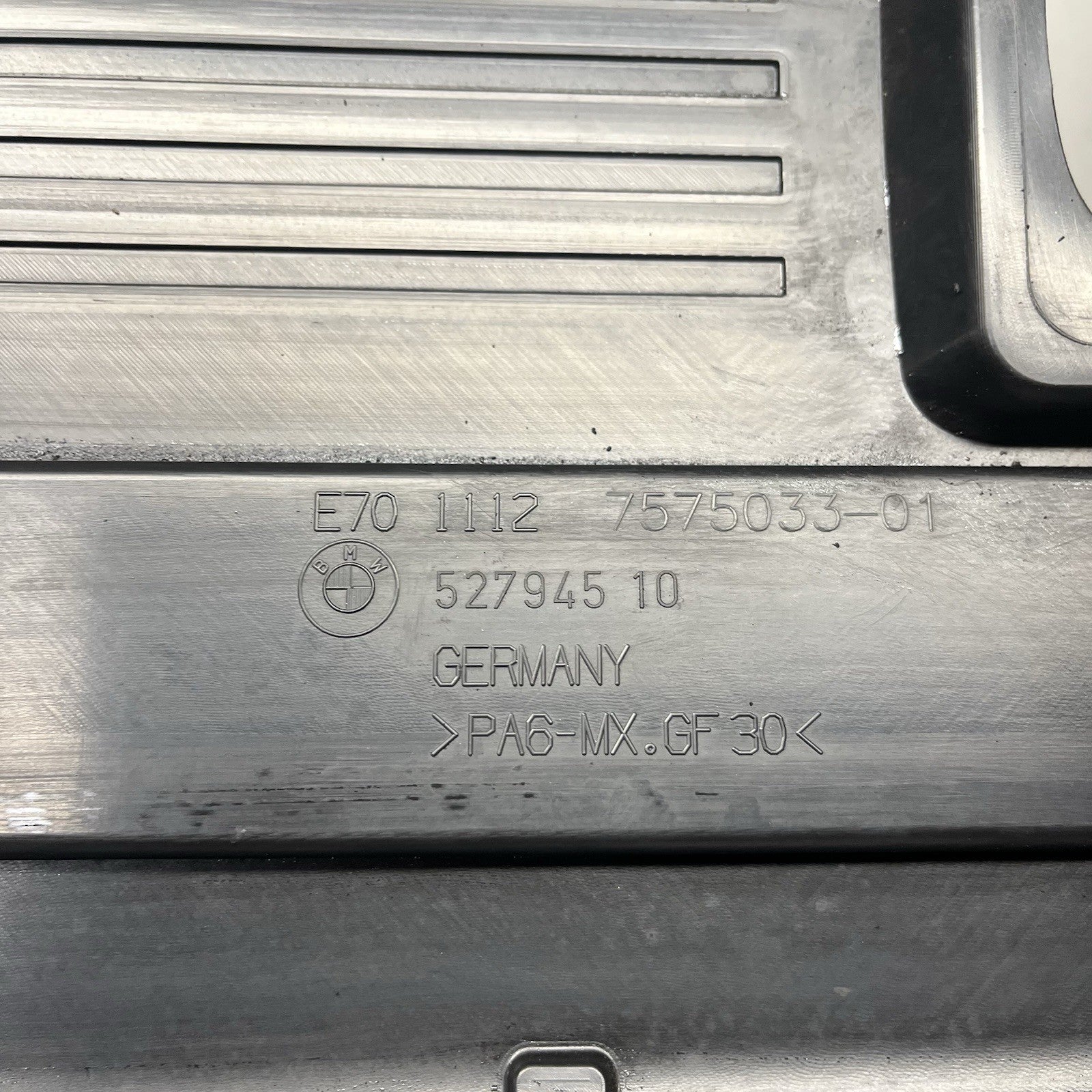 ☑️ OEM BMW E60 E82 E84 E88 E89 E90 E92 E93 Engine N52 Motor Cover Head Covering