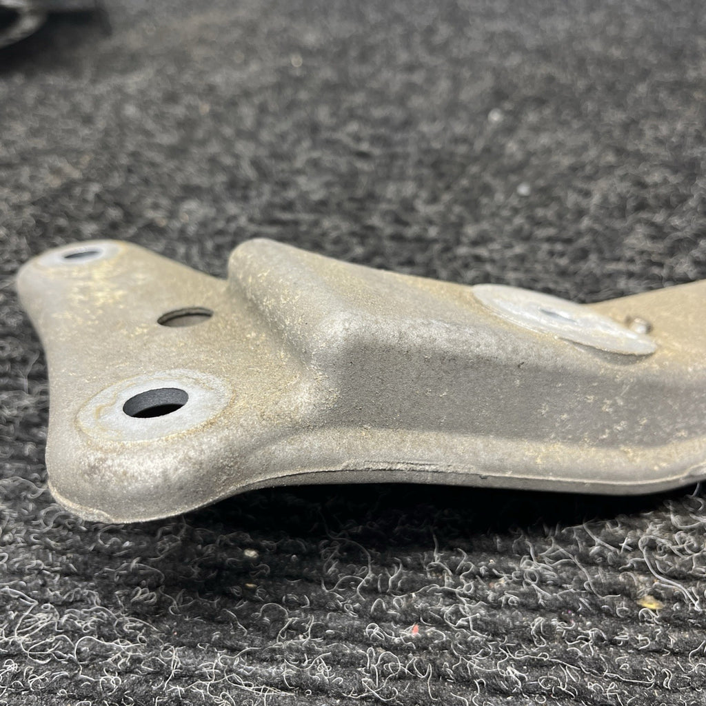 ☑️ BMW E90 E92 1/3 Series Auto Transmission Gearbox Support Mount Bracket OEM