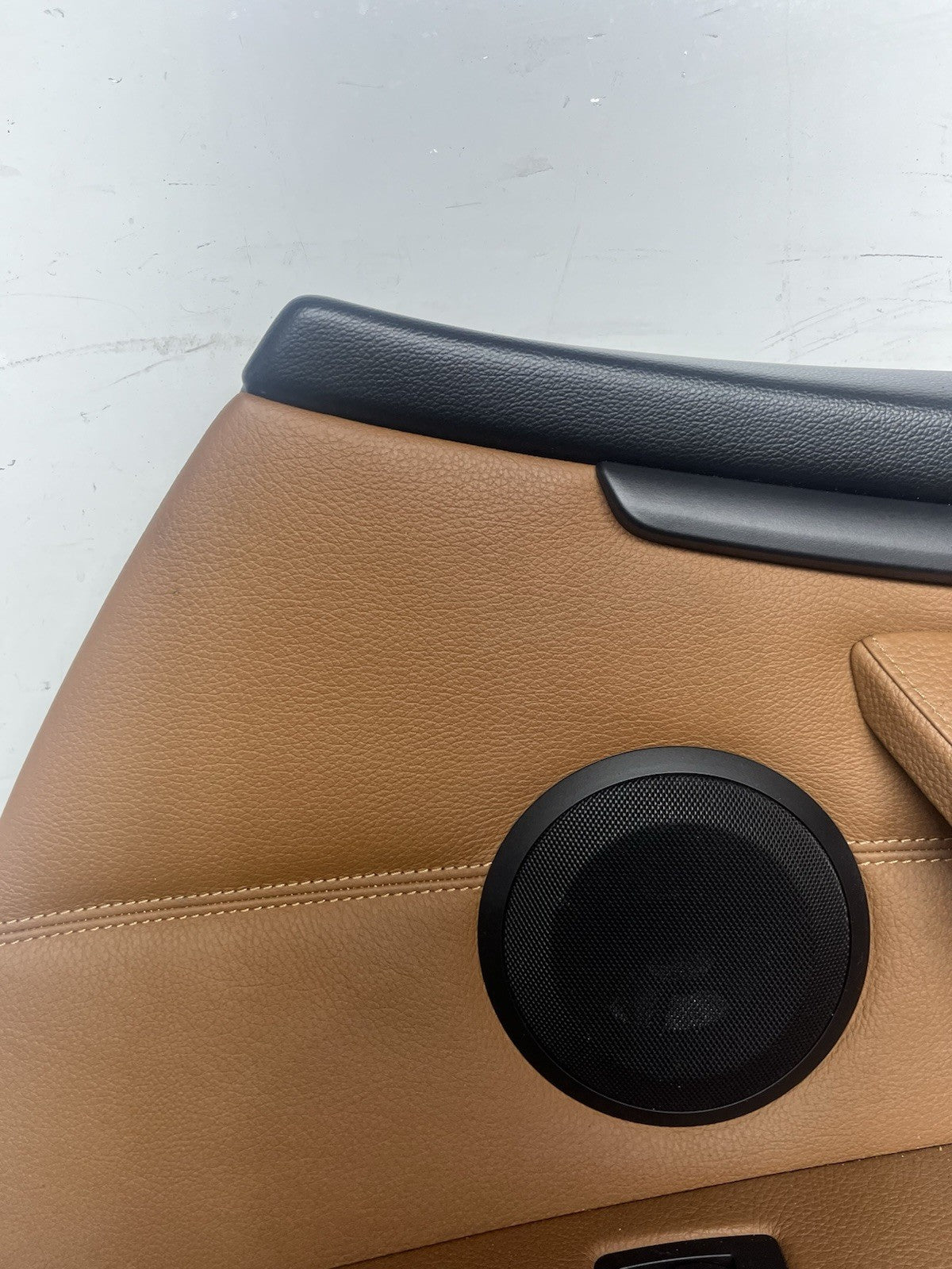 ☑️ 07-13 BMW E92 E93 3 Series Right Passenger Side Door Panel Card Brown OEM