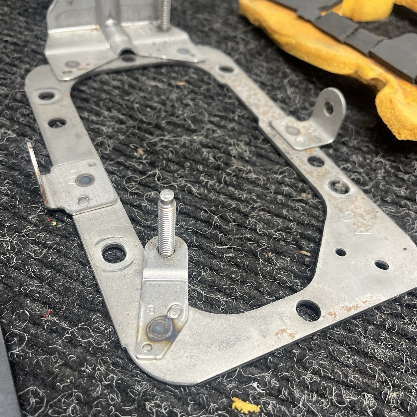 ☑️ 08-14 SUBARU IMPREZA WRX & STI SHIFTER TRIM MOUNT BEZEL PLATE BRACKET W/FOAM