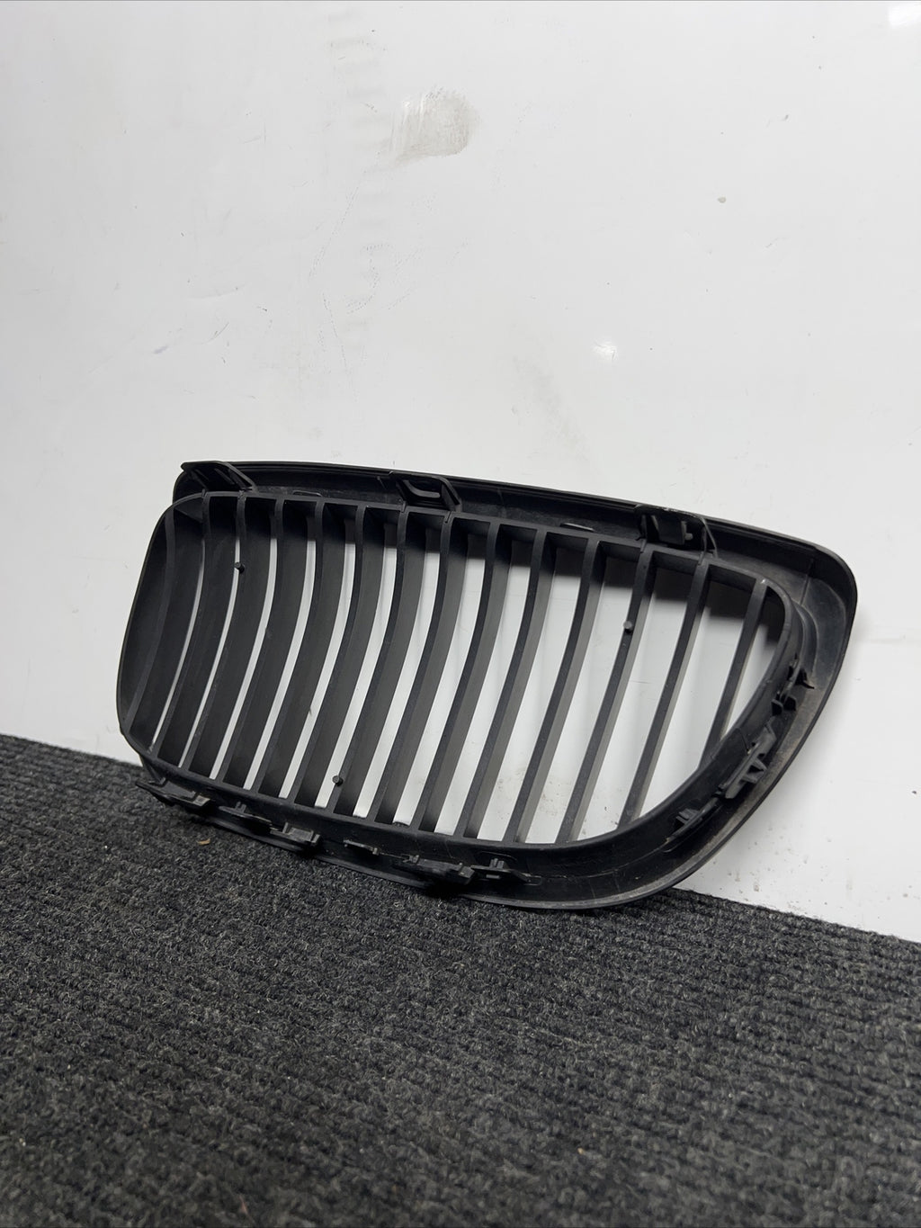 Front Hood Grille Right Passenger Side For BMW OEM# 51137157278 E92 E93 Chrome