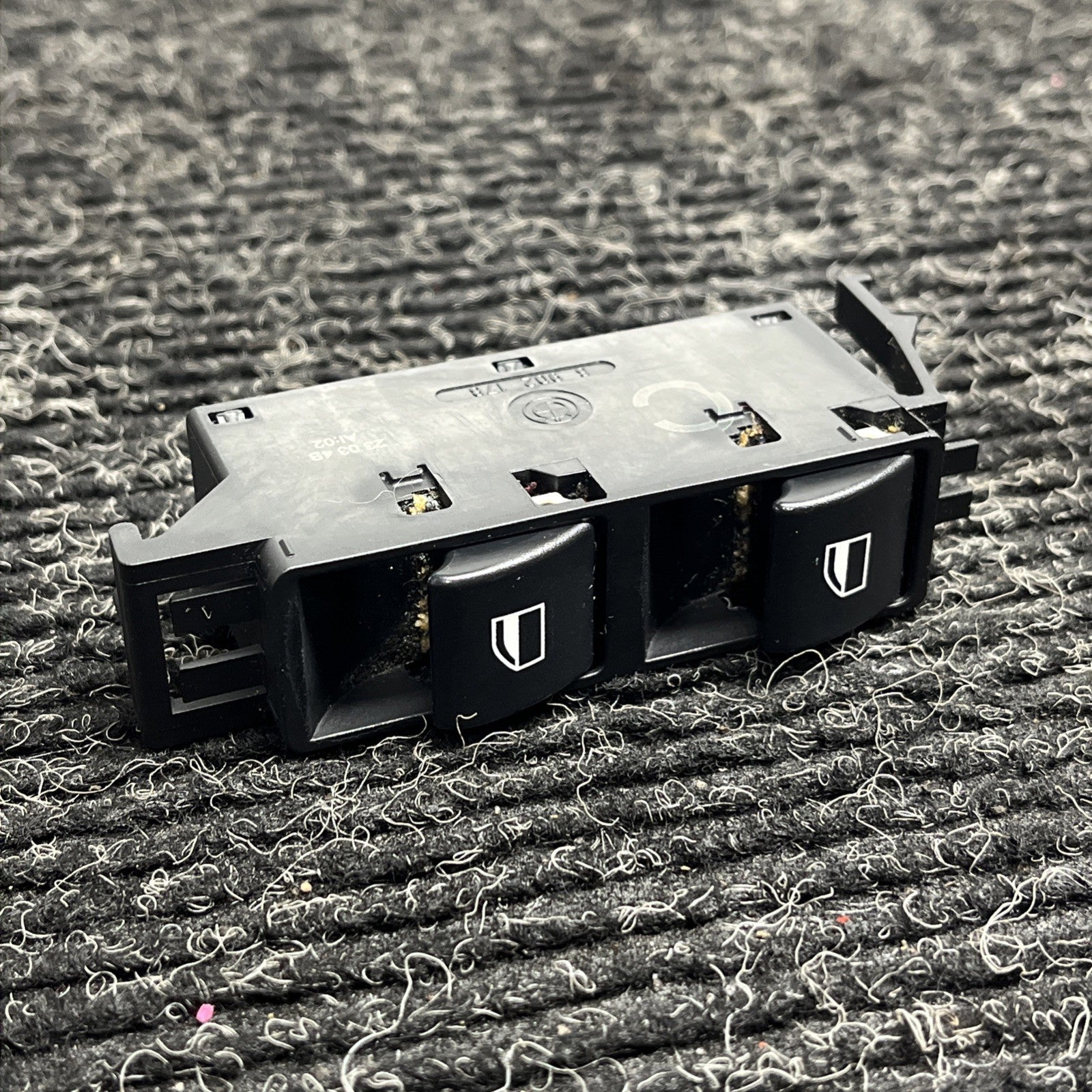 ☑️ BMW E46 330 325 323 PASSENGER WINDOW CONTROL SWITCH 6902178