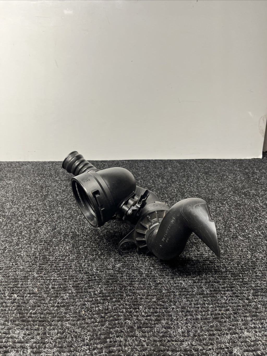 ☑️ 07-13 OEM BMW E90 E92 E93 Charge Pipe Diver Valves Induction Pipe Tract N54