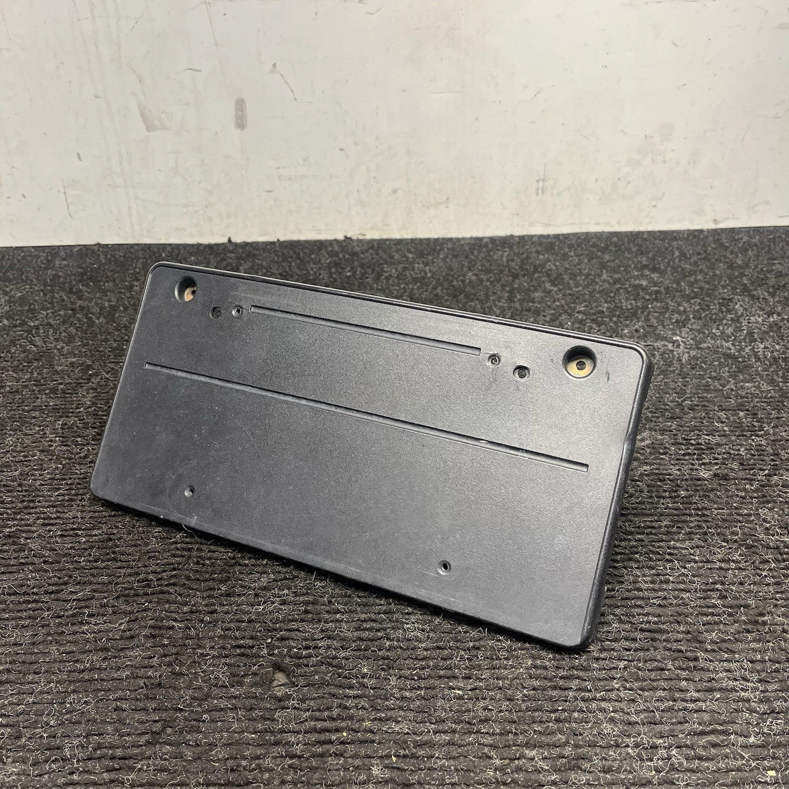 ☑️ 2009-2013 BMW X5 35DX E70 - Front License Plate Mount Bracket 7222741