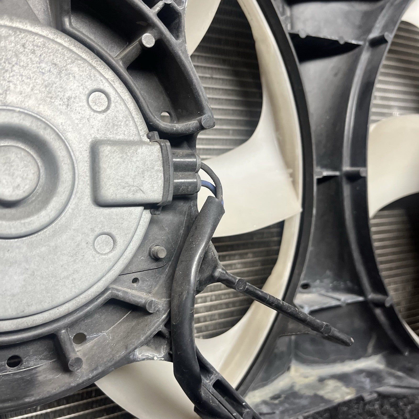 ☑️ 13-20 SUBARU BRZ RADIATOR CONDENSER FAN ASSEMBLY 45111CA000 OEM