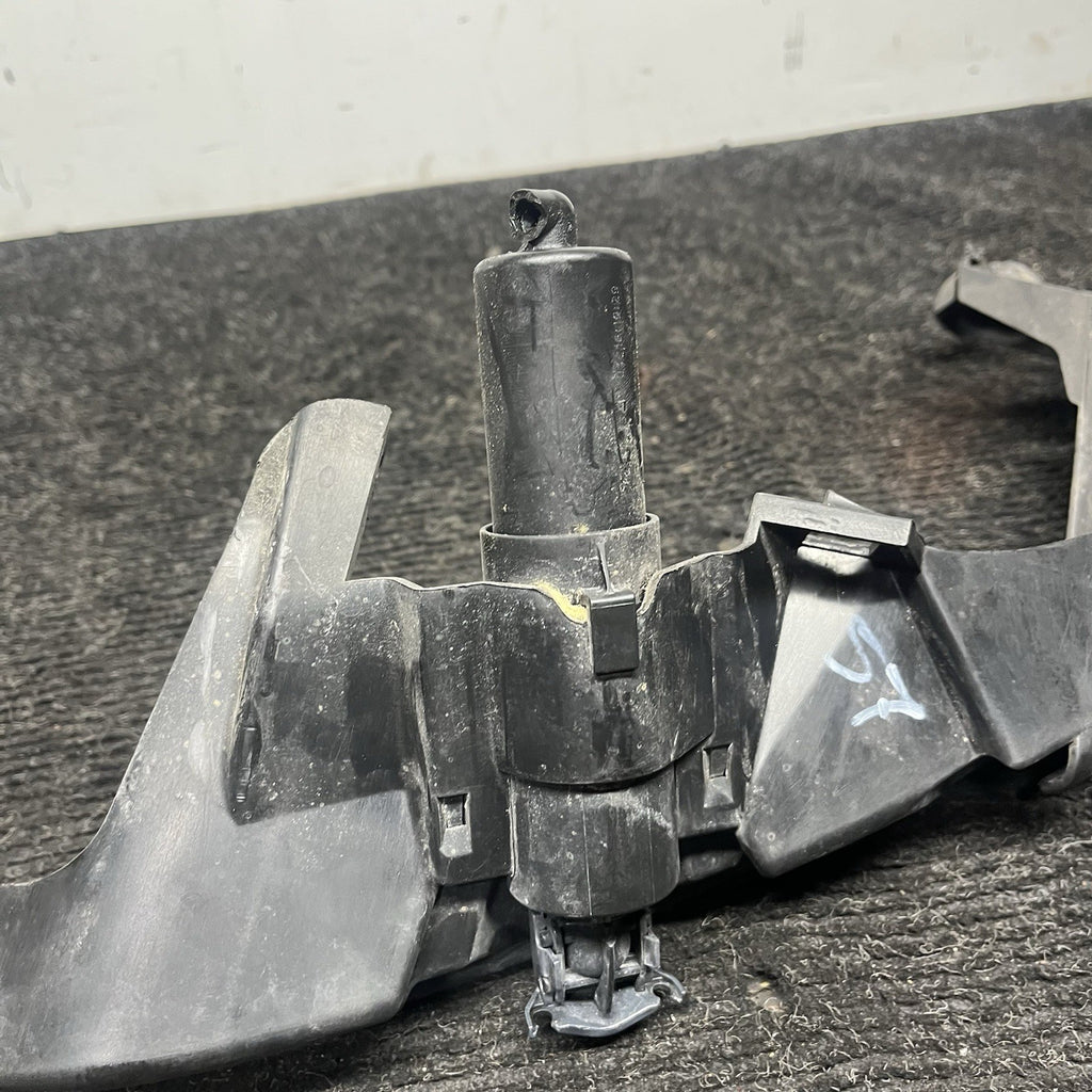 ☑️ 07-10 OEM BMW E92 E93 328 335 Right Passenger Headlight Bracket Carrier Mount