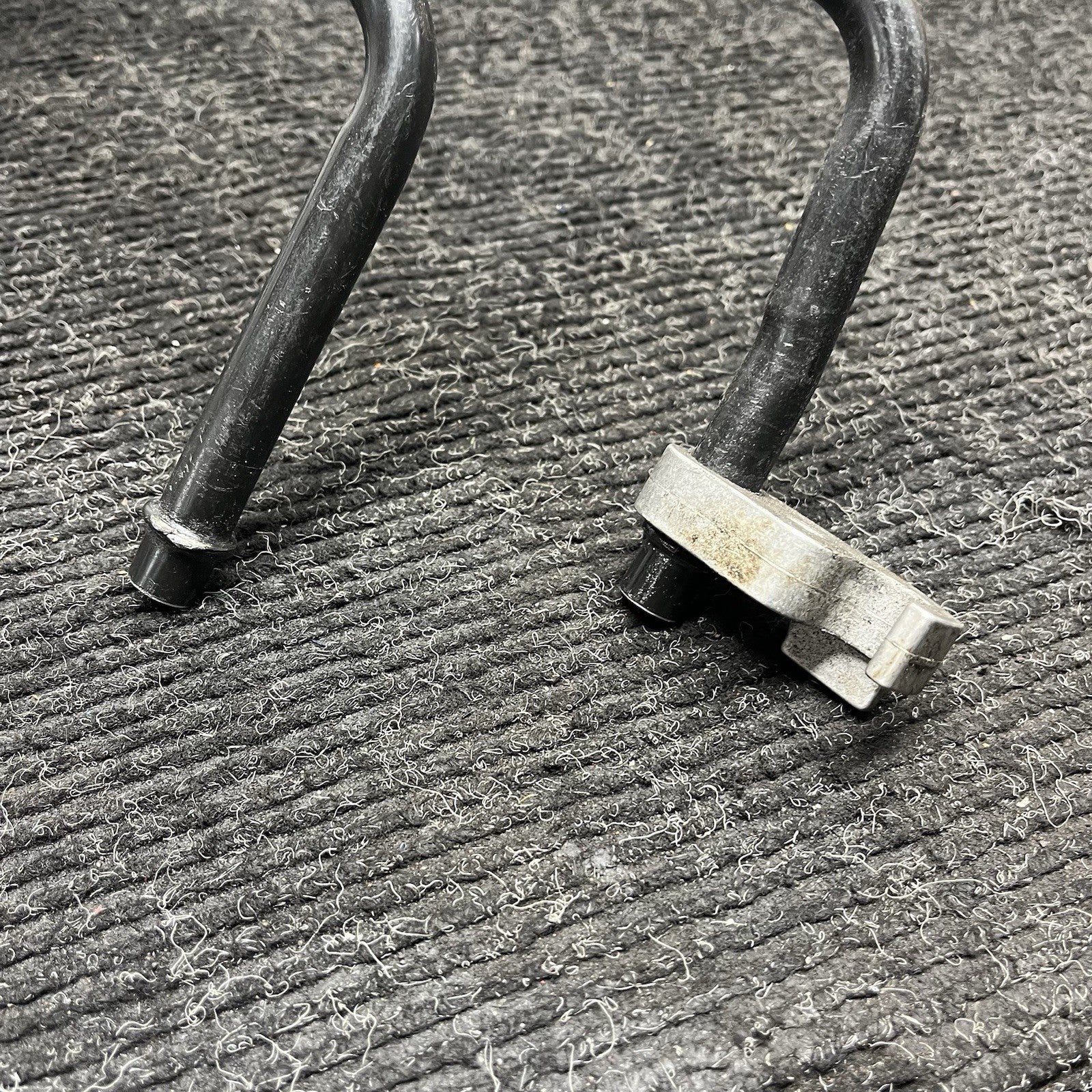 ☑️ 08-13 OEM BMW E90 E92 E93 M3 MT Transmission Oil Cooler Pipe Line Flow Return