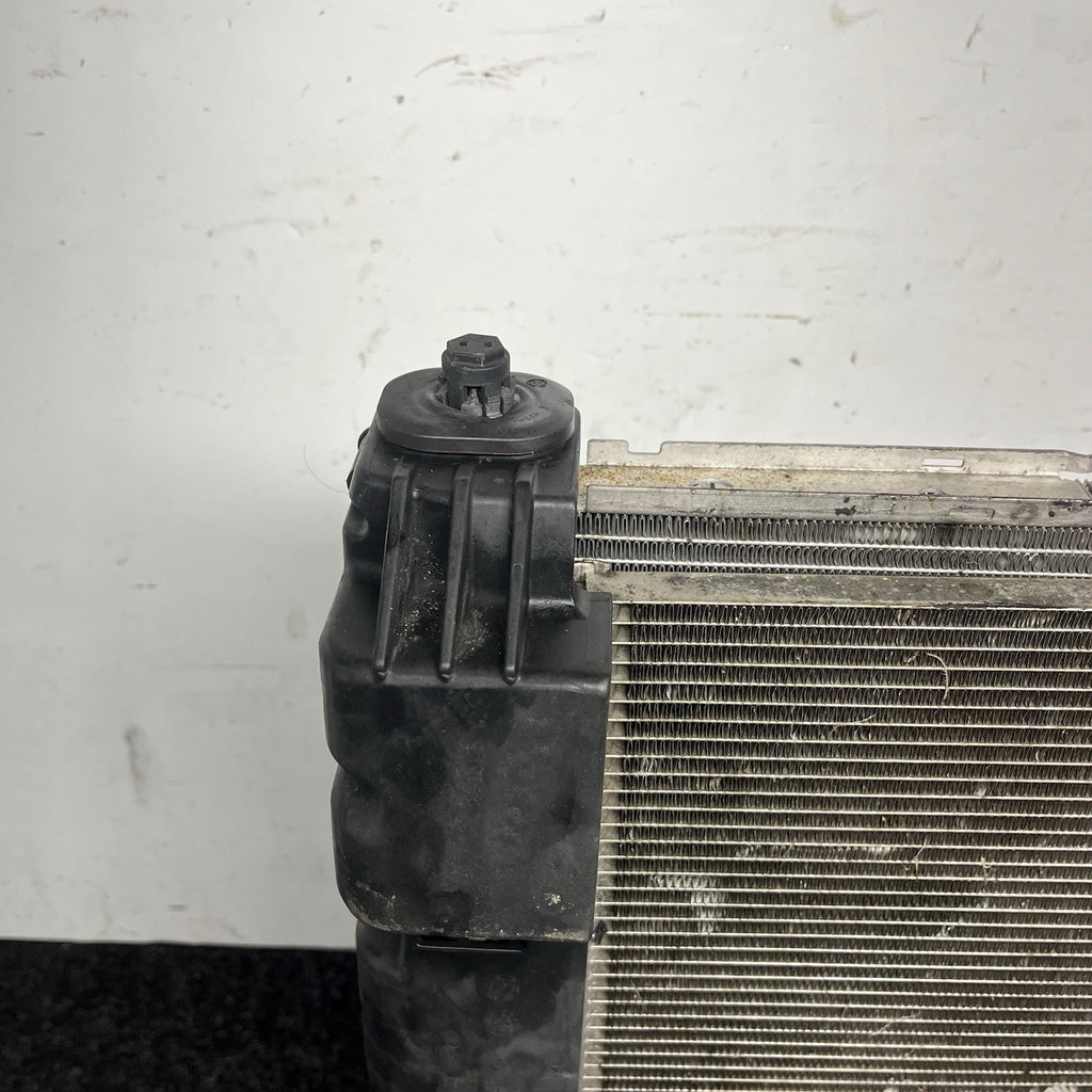 ☑️ 11-18 BMW X3 X4 F25 3.0L N55 Radiator Condenser Cooling Assembly