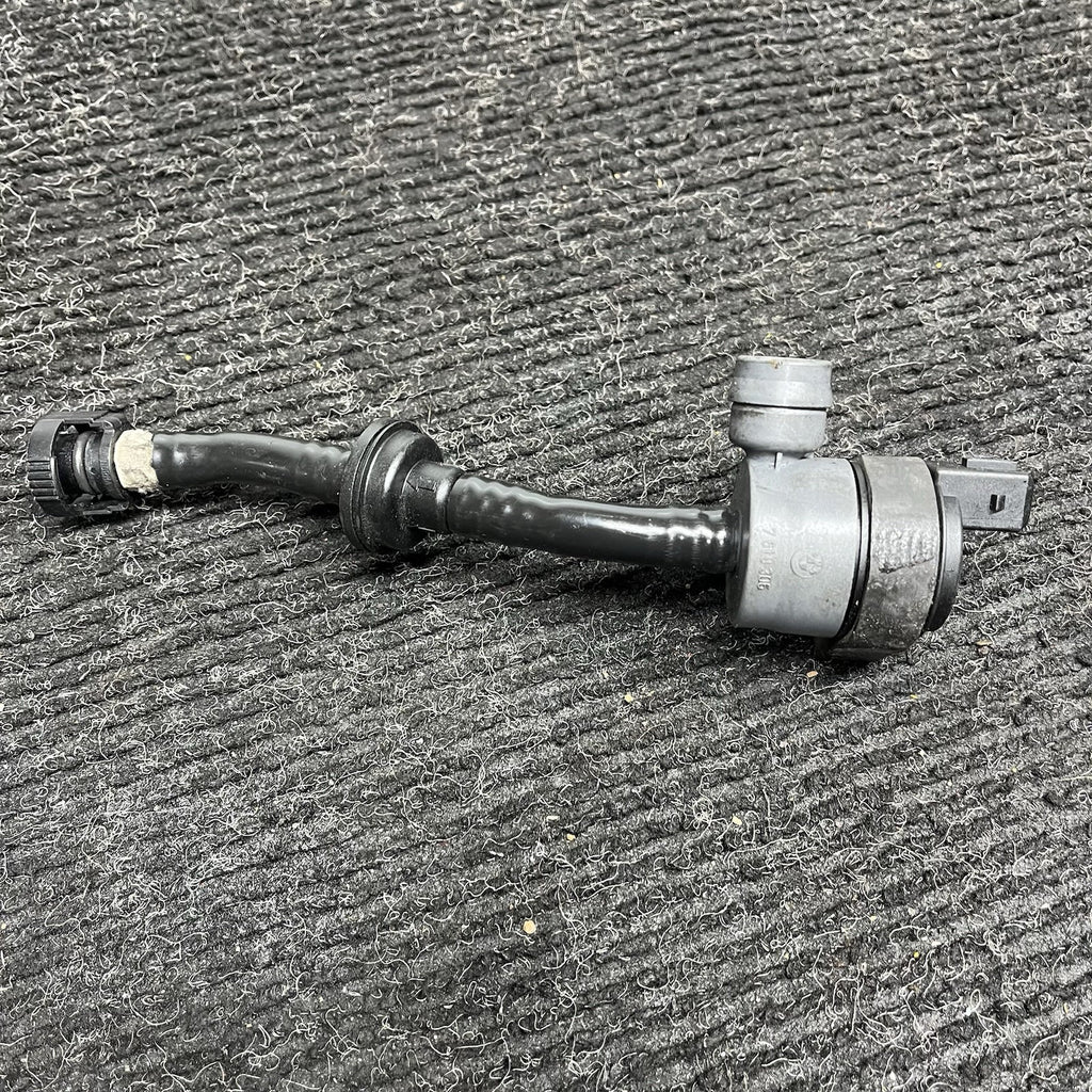 ☑️ 07-10 OEM BMW E90 E92 E93 335 N54 Engine Fuel Tank Breather Valve w/ Pipe