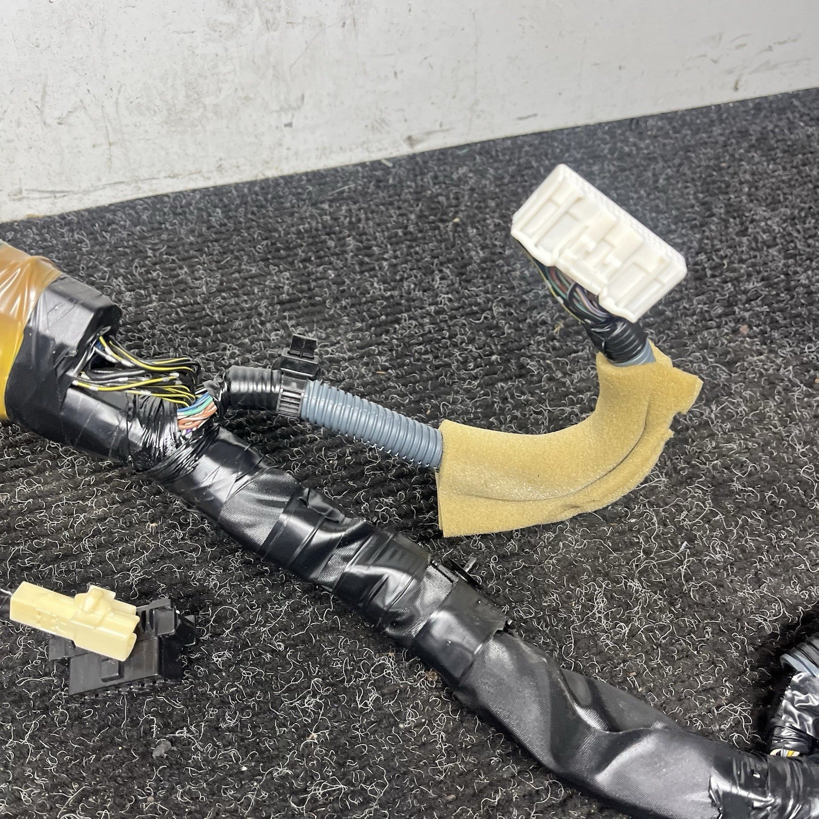 ☑️ 2013 Scion FRS 10 Series Auto Dash Instrument Wiring Harness 81302CA410 OEM