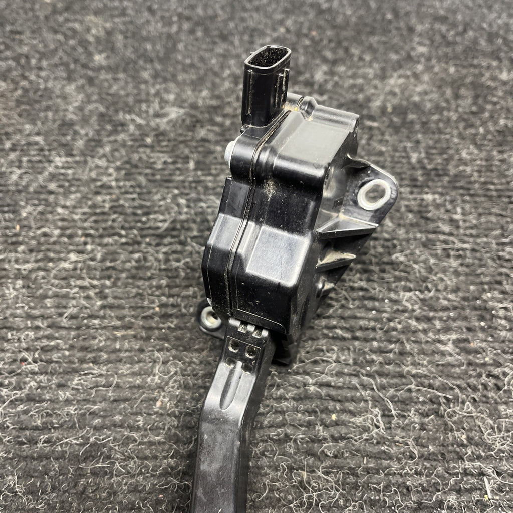 ☑️ 15-21 Subaru WRX STI Gas Pedal Throttle Accelerator Sensor 36010FJ071 OEM