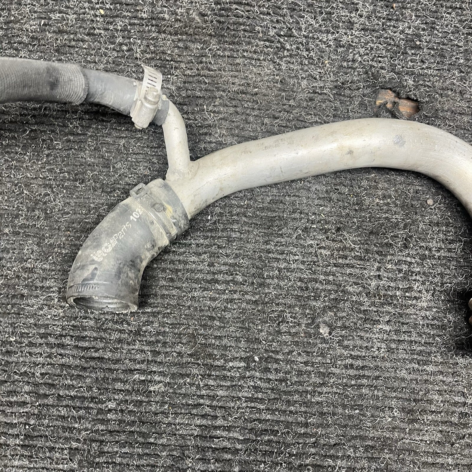 ☑️ 07-10 OEM BMW E90 E92 E93 N54 Engine Water Coolant Cooling Supply Line Pipe
