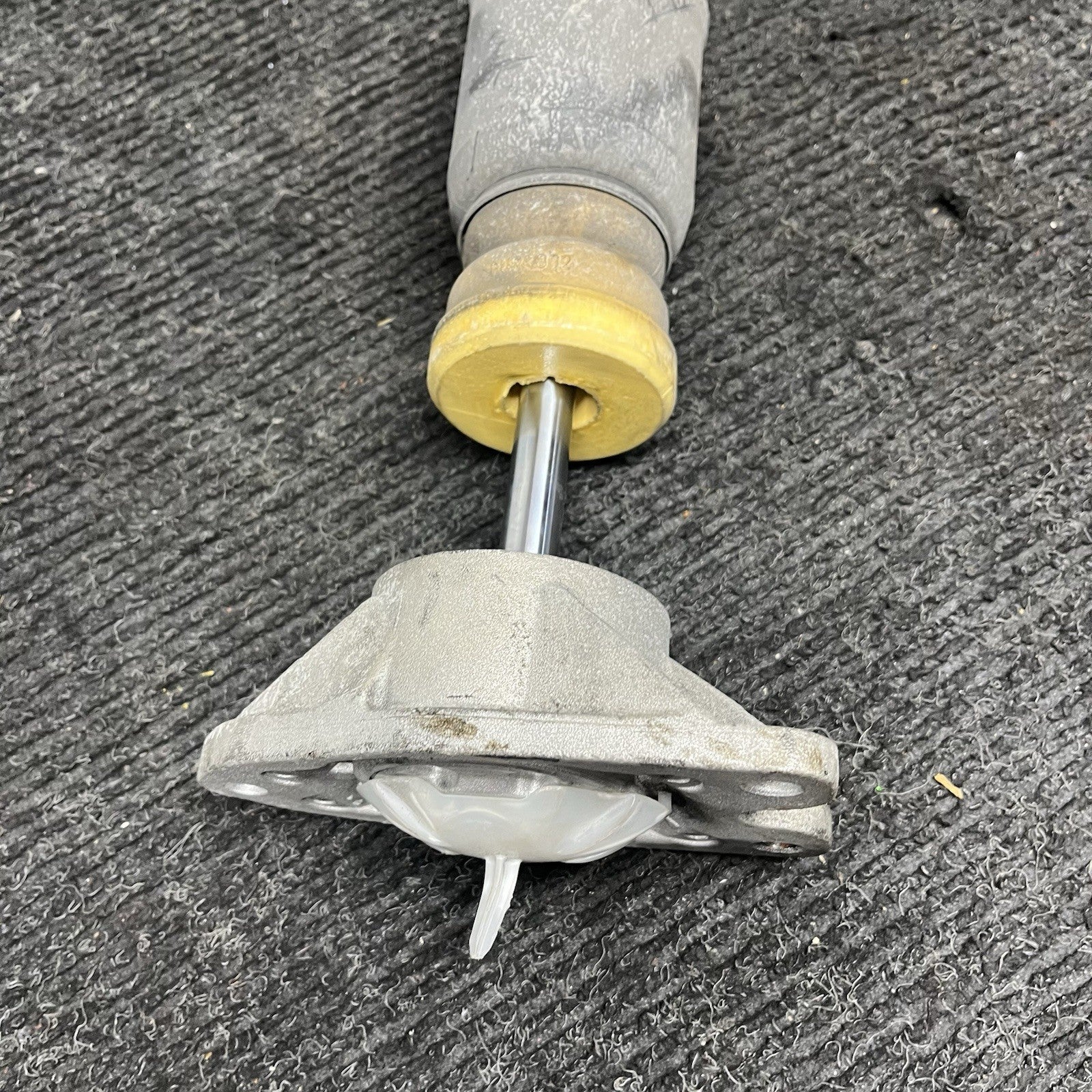 ☑️ BMW 335i REAR SHOCK F30 2012-2018 OEM