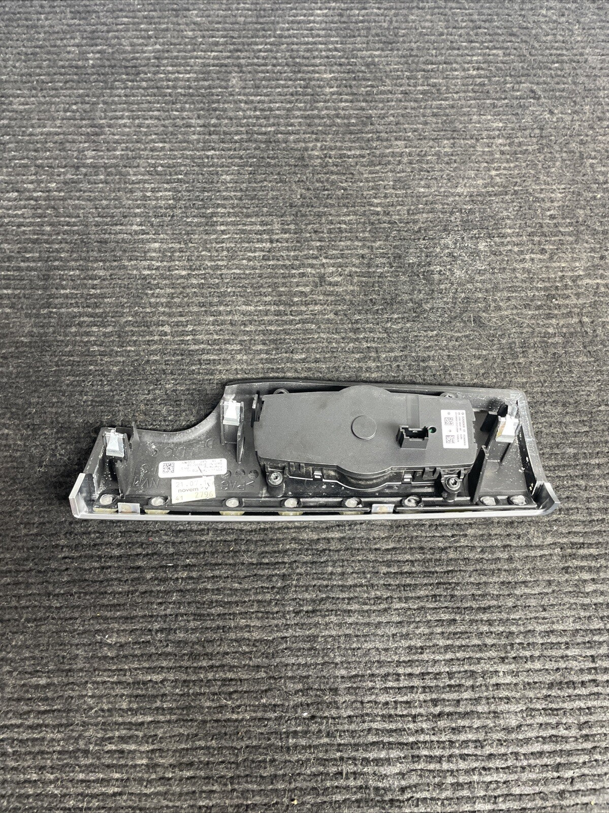 ☑️ 09-15 BMW F01 Left headlight switch bezel headlight switch unit OEM 9204068