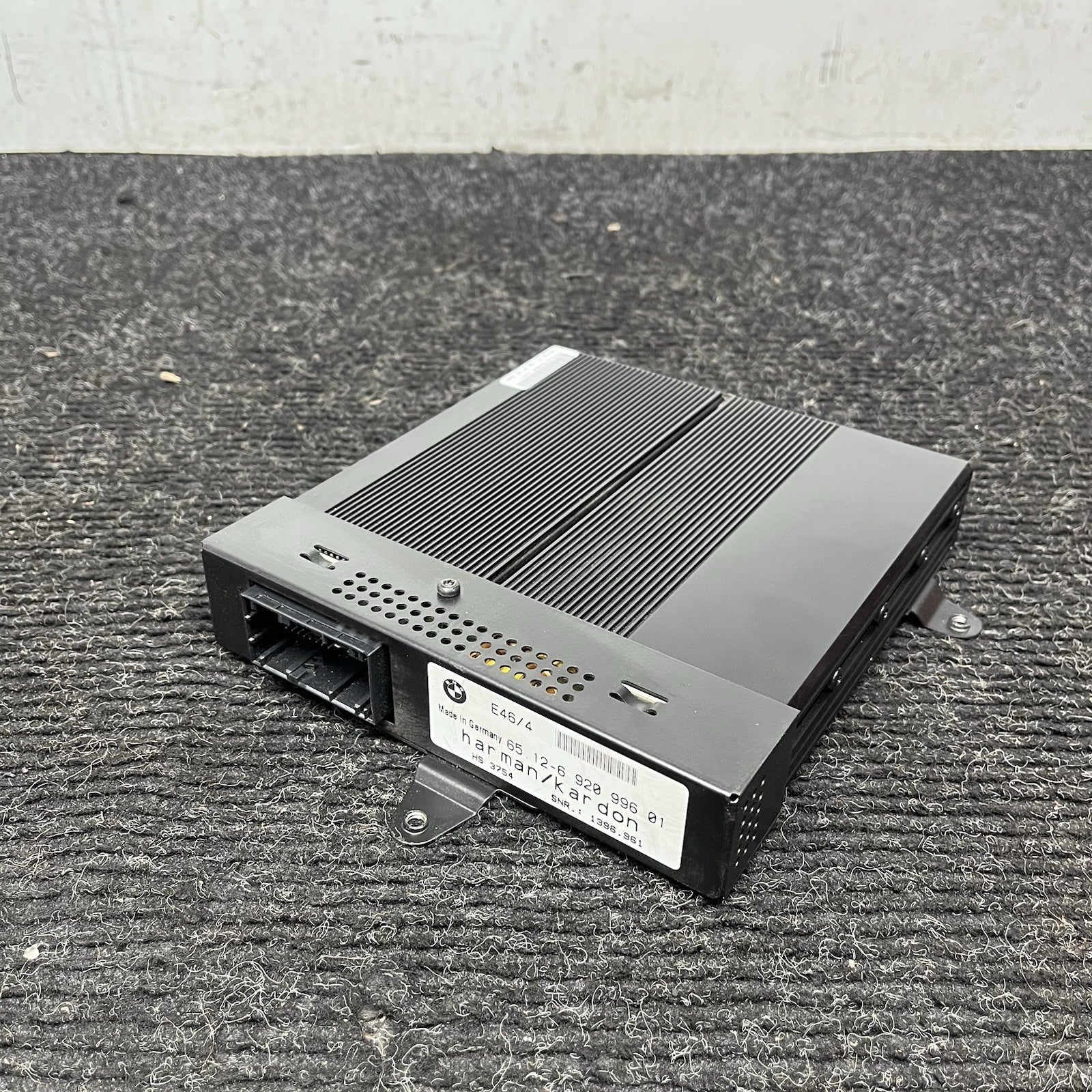 ☑️ 01-06 BMW E46 325Ci 330Ci SEDAN HARMAN KARDON AUDIO AMPLIFIER AMP 6920996 OEM