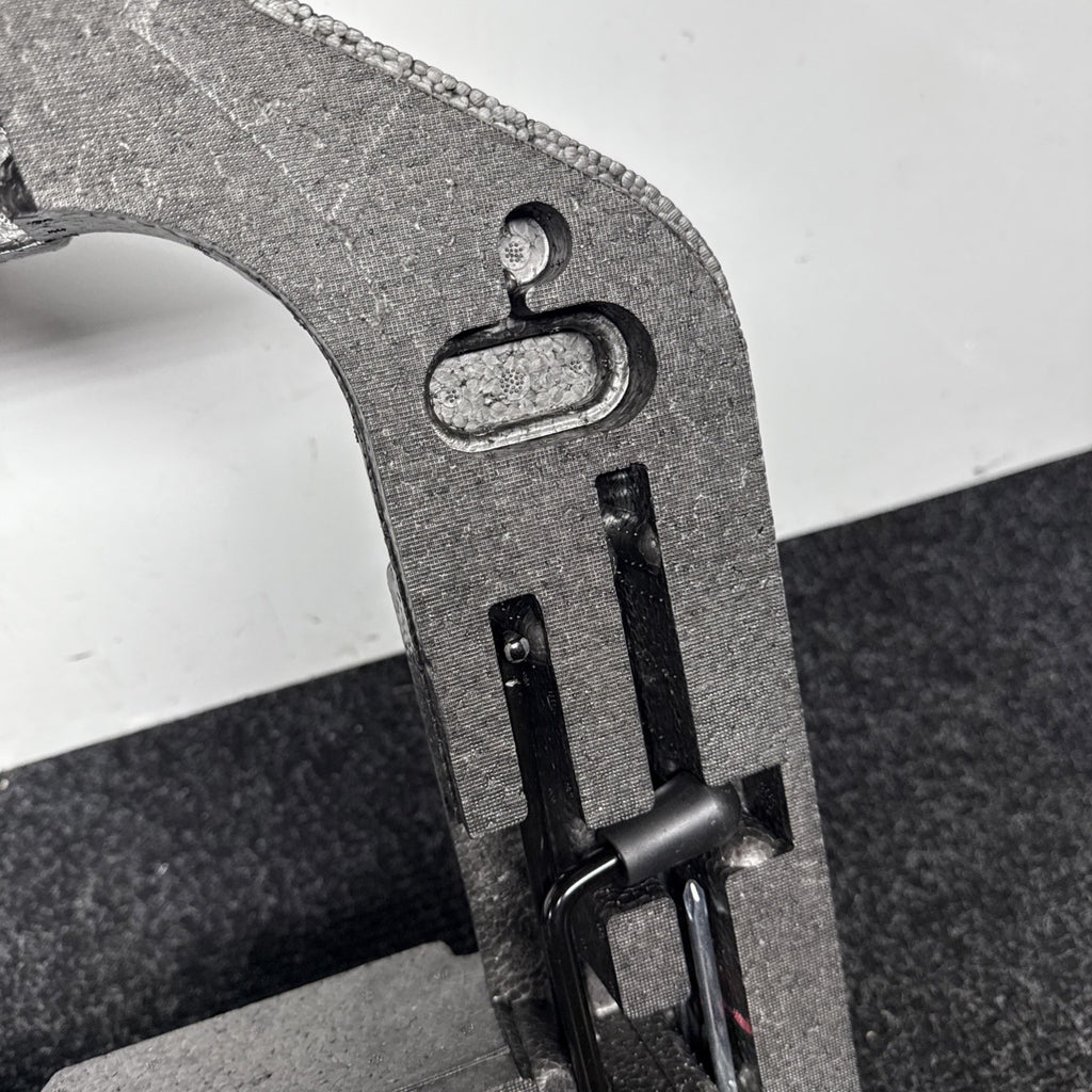 ☑️ 2013-2016 AUDI A4 S4 SPARE TIRE JACK TOOL KIT W/ FOAM TRUNK HOLDER OEM