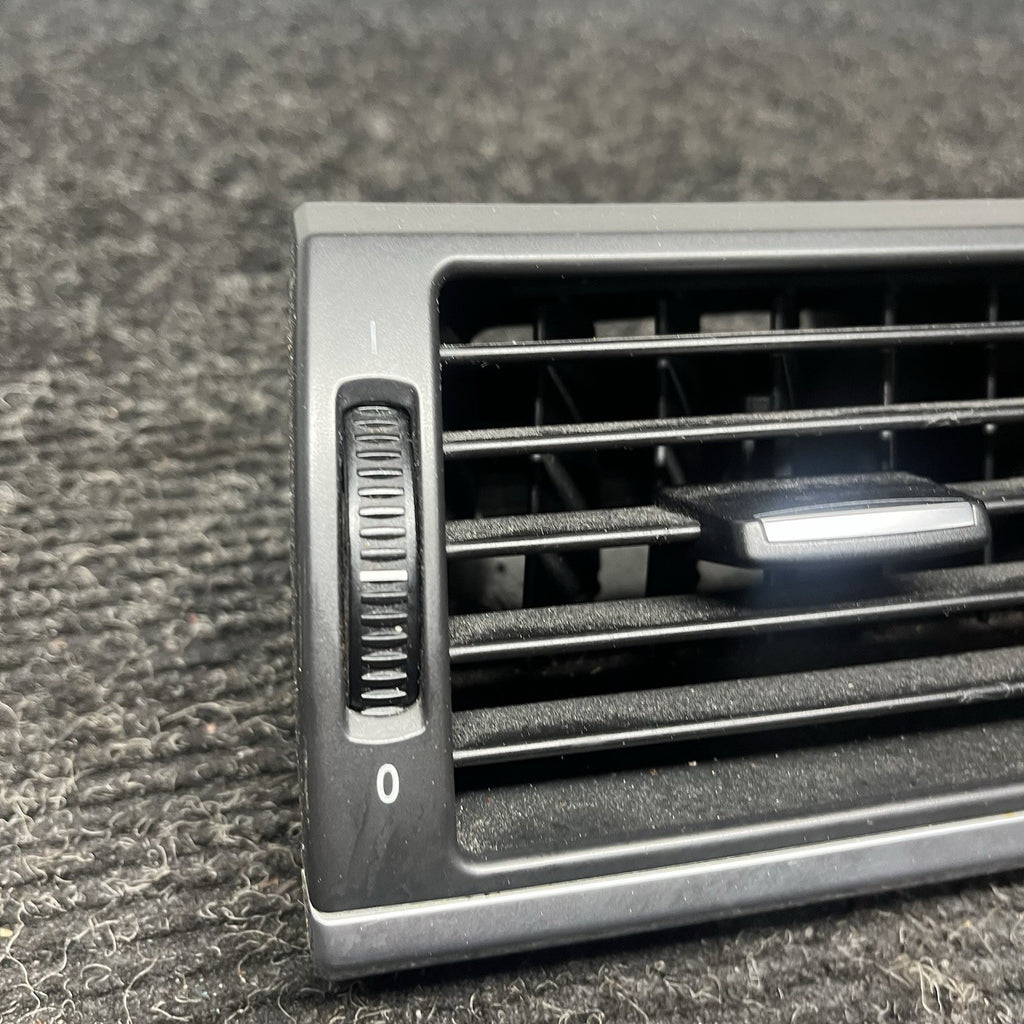 ☑️ 2007-2013 BMW X5 X6 E70 E71 Center Dash Air Vent 64229210705 OEM